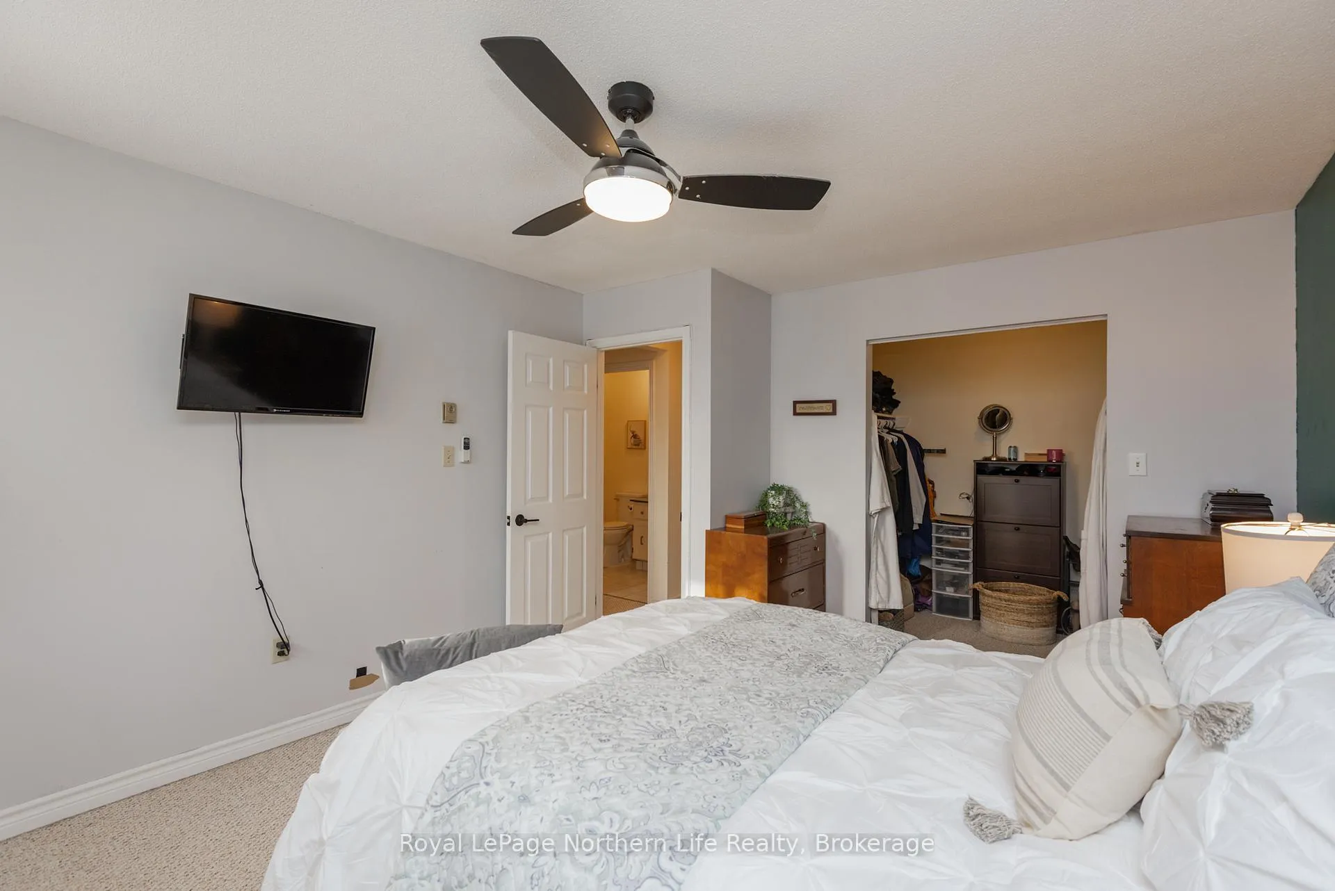 Photo 21 of 47 Harris Drive, North Bay, Ferris — HOMEH