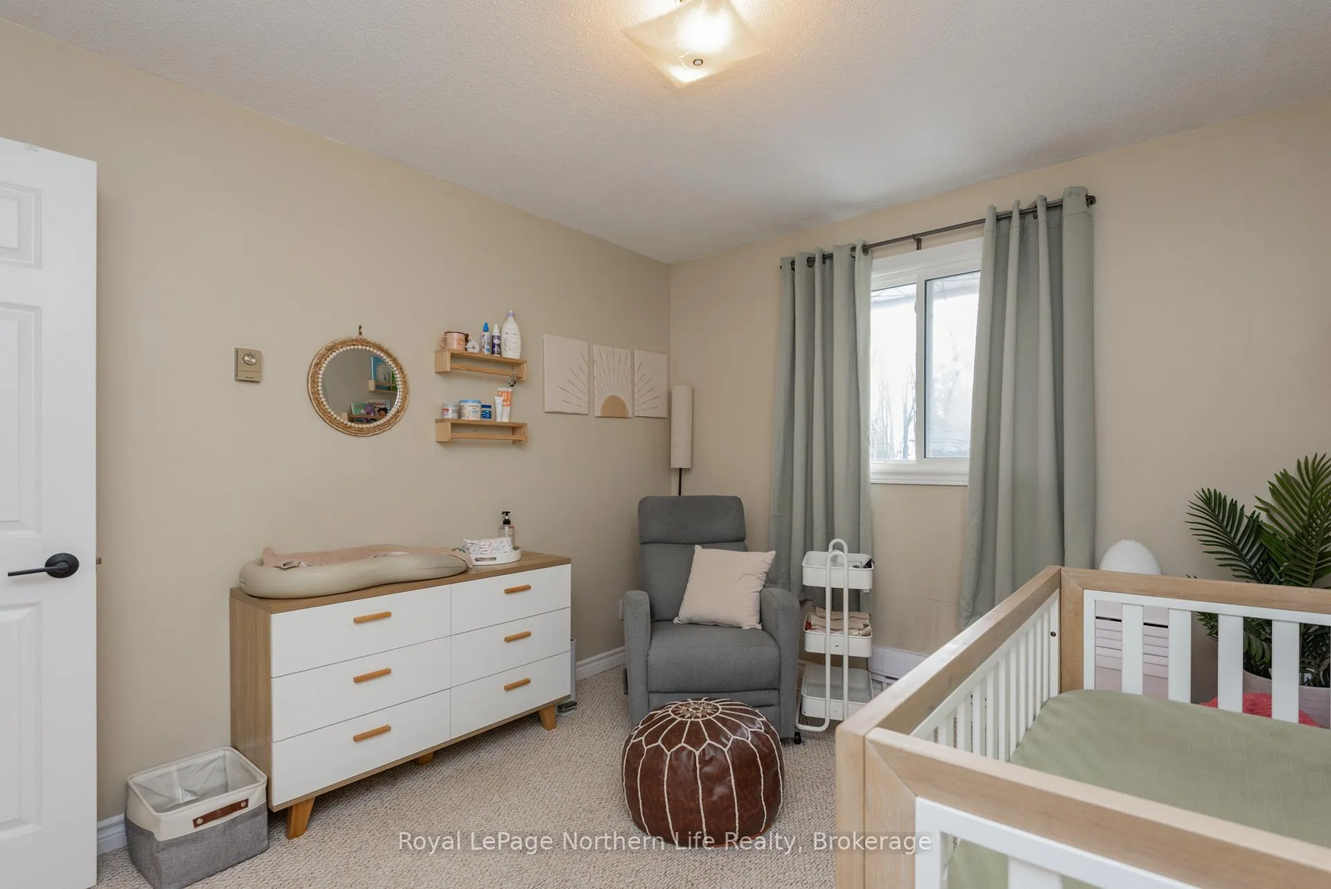 Photo 25 of 47 Harris Drive, North Bay, Ferris — HOMEH