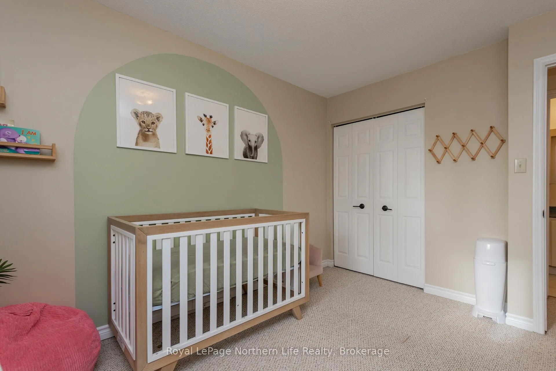 Photo 26 of 47 Harris Drive, North Bay, Ferris — HOMEH