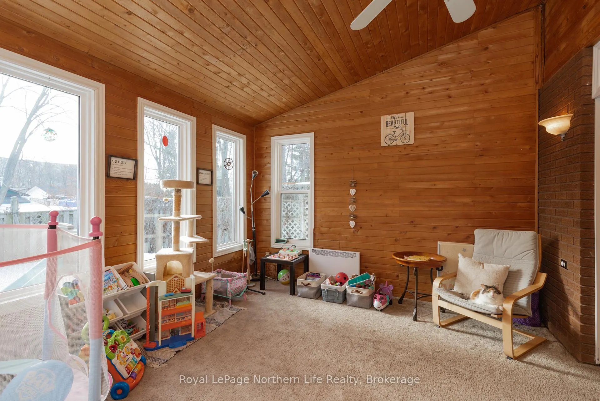 Photo 37 of 47 Harris Drive, North Bay, Ferris — HOMEH