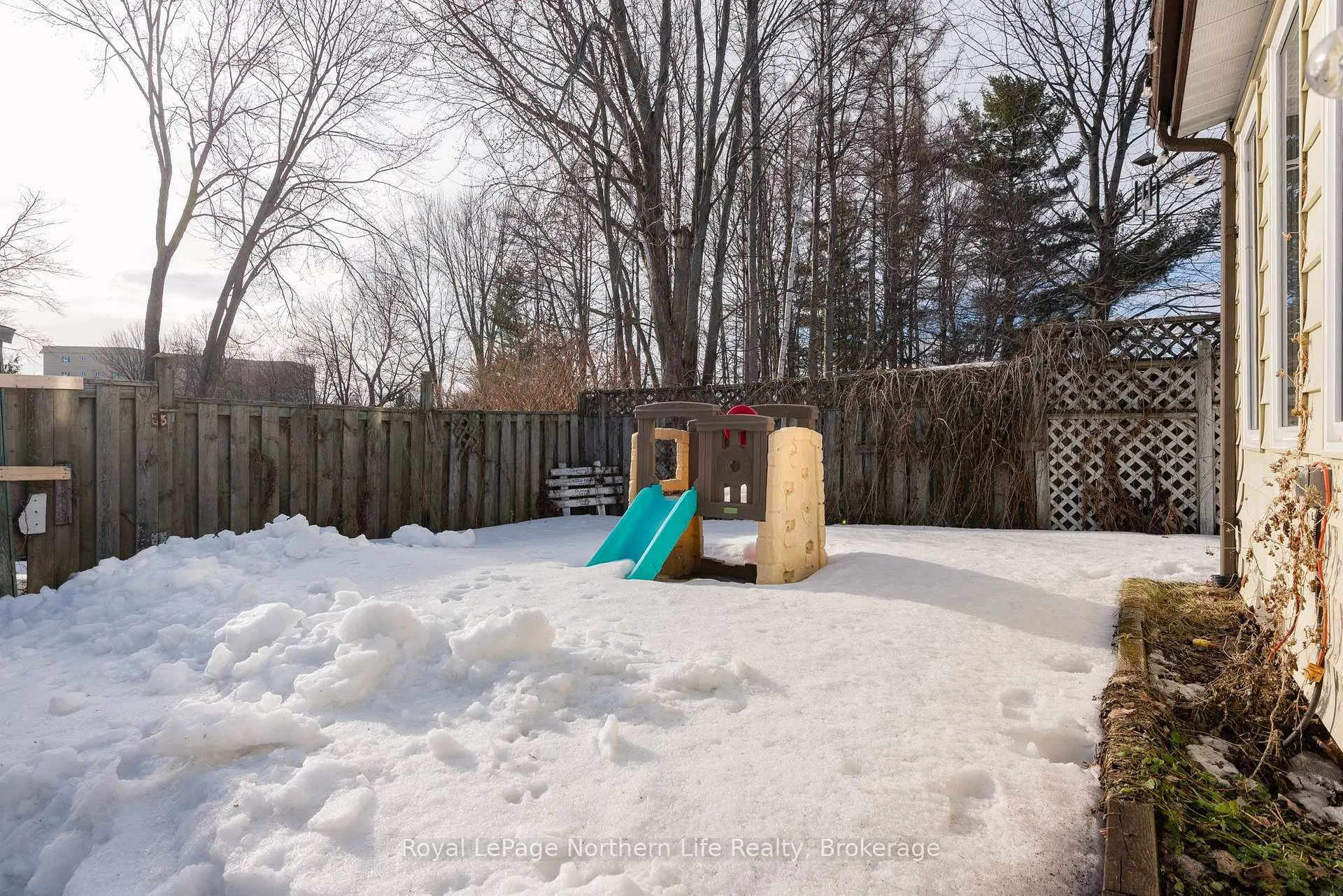 Photo 48 of 47 Harris Drive, North Bay, Ferris — HOMEH
