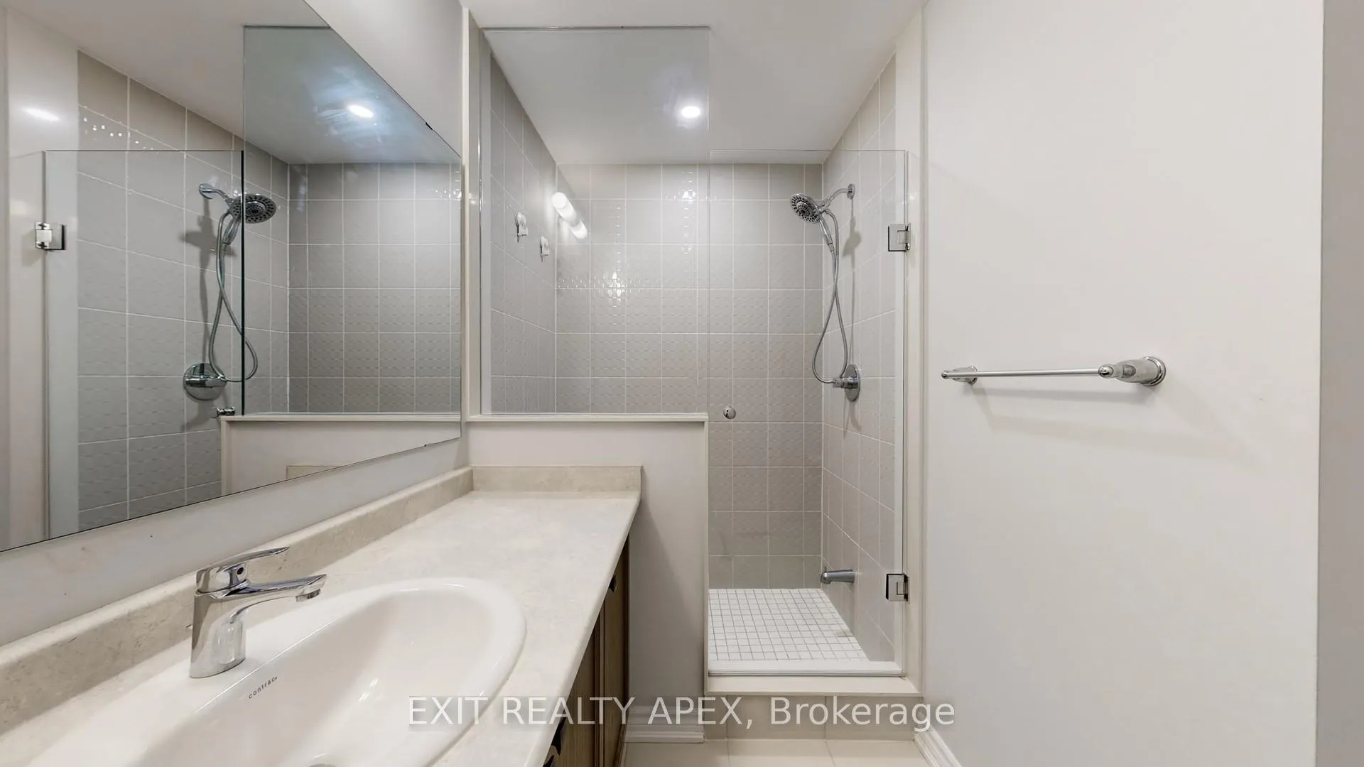 Photo 30 of 55 Douet Lane, Ajax, South East — HOMEH