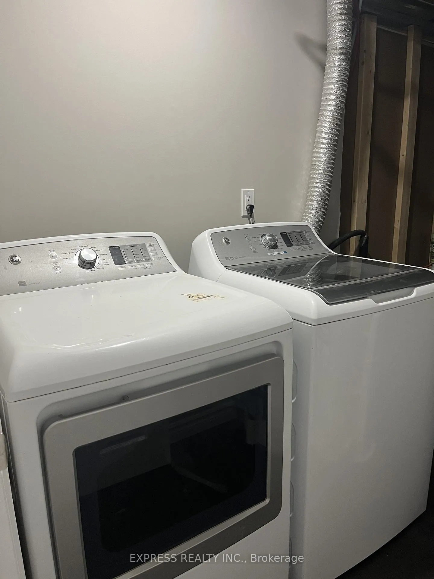Photo 10 of Unit Bsmt, 151 Fred Young Drive, North York, Downsview-Roding-CFB — HOMEH