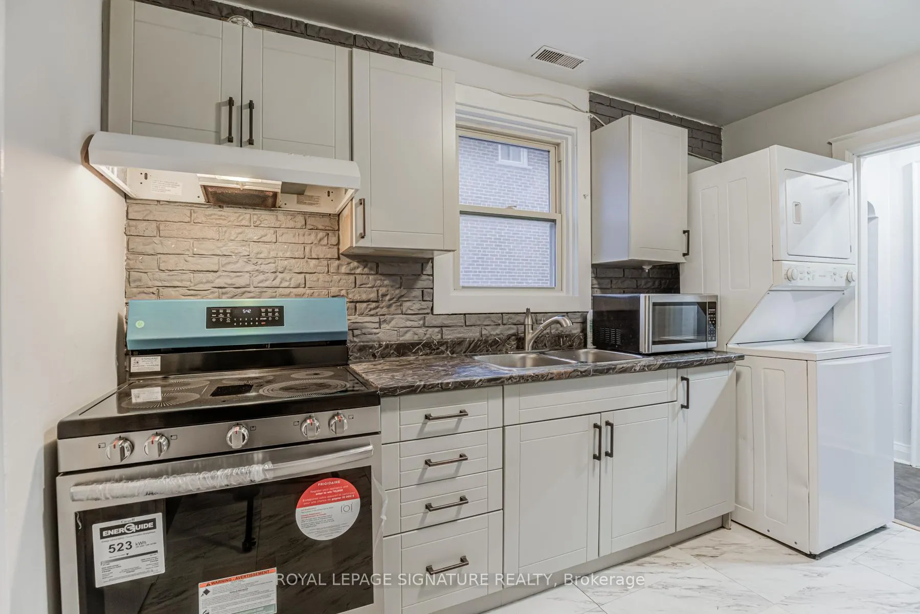 Photo 12 of 290 Coronation Drive, Scarborough, West Hill — HOMEH