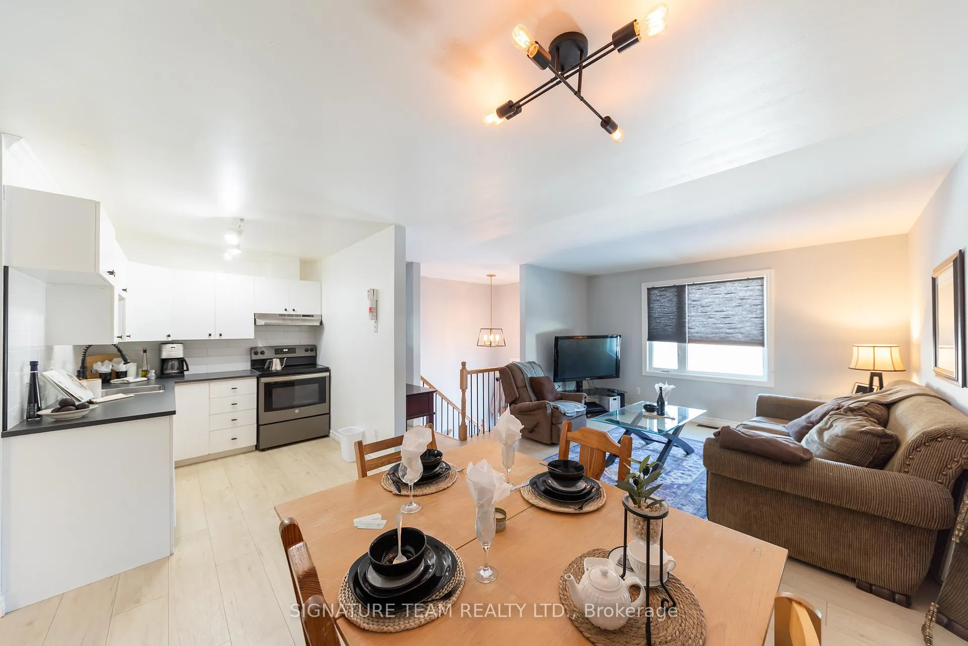 Photo 13 of 384 Morris Street, Pembroke — HOMEH