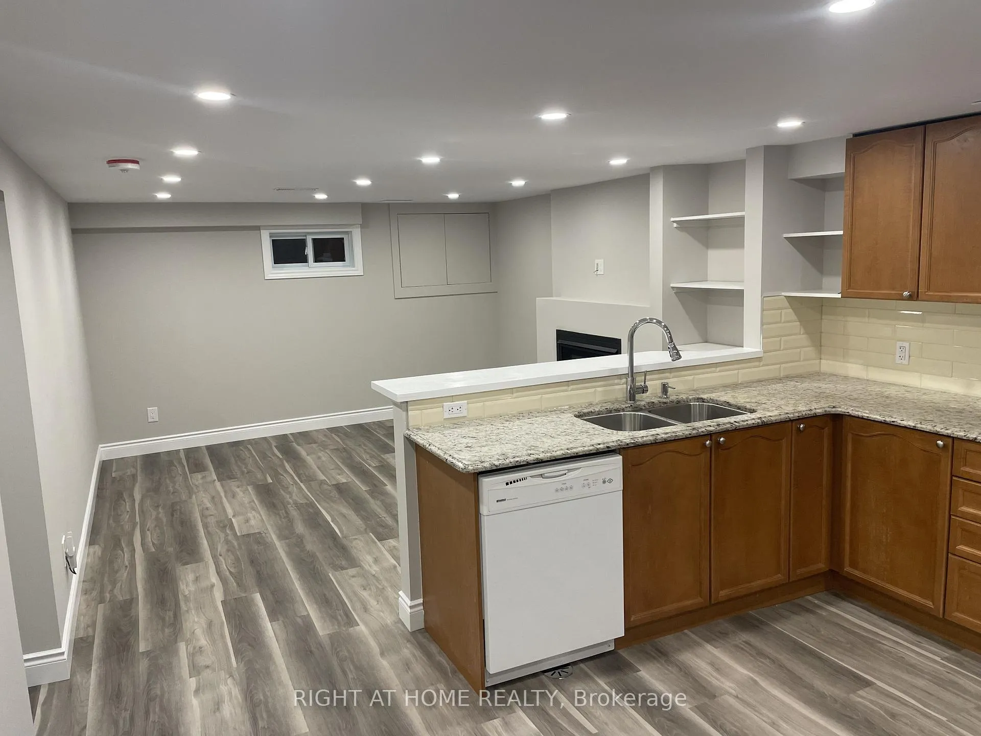 Photo 5 of Unit Lower, 840 Fairview Avenue, Pickering, Bay Ridges — HOMEH