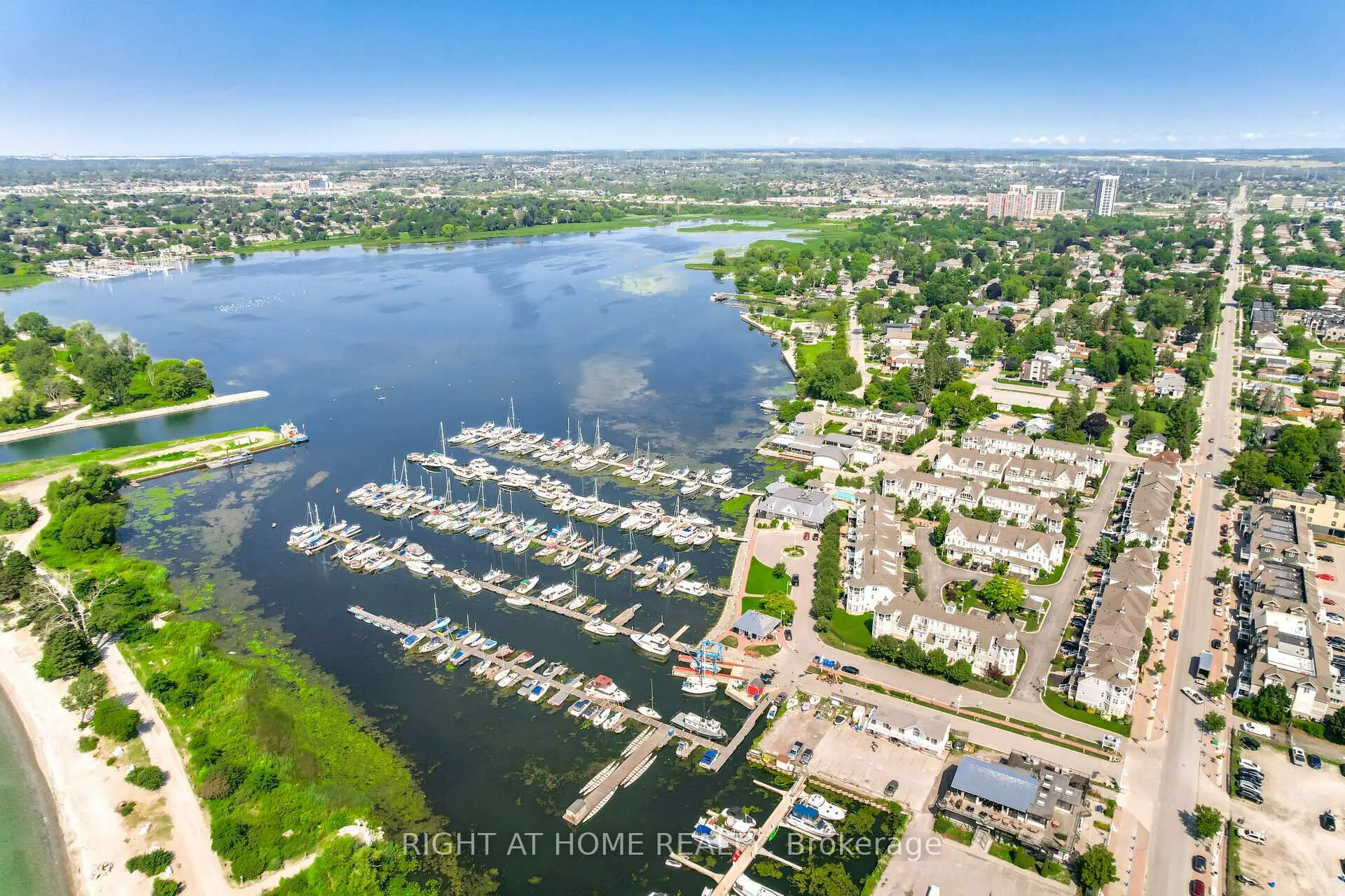 Photo 15 of Unit Lower, 840 Fairview Avenue, Pickering, Bay Ridges — HOMEH