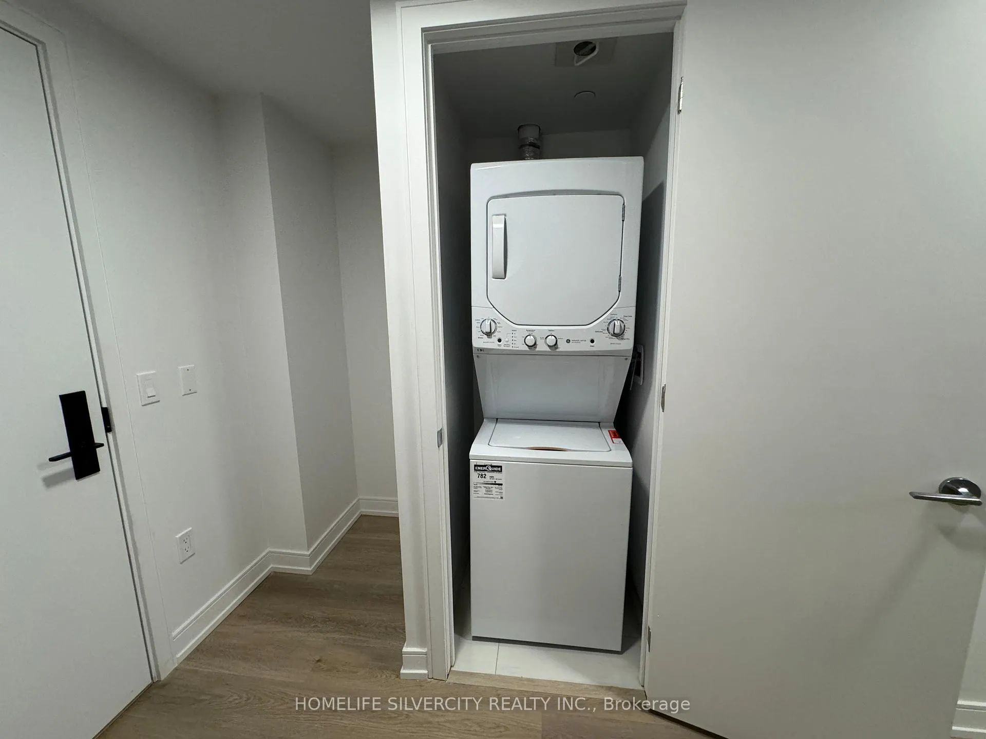 Photo 16 of Unit 406, 1 Jarvis Street, Hamilton, Beasley — HOMEH