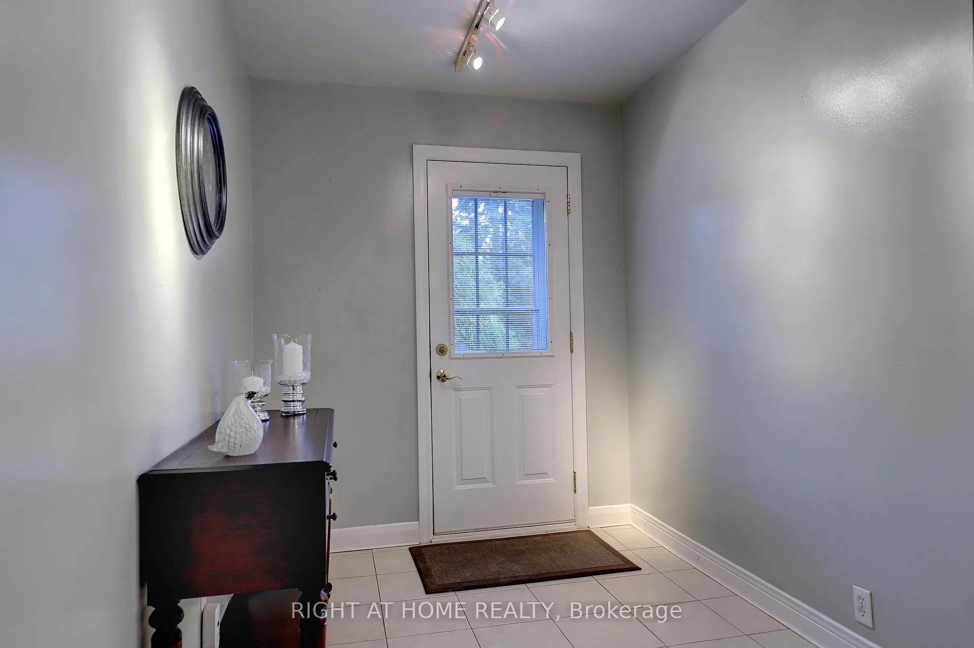 Photo 11 of 56 Cynthia Road, Toronto, Rockcliffe-Smythe — HOMEH