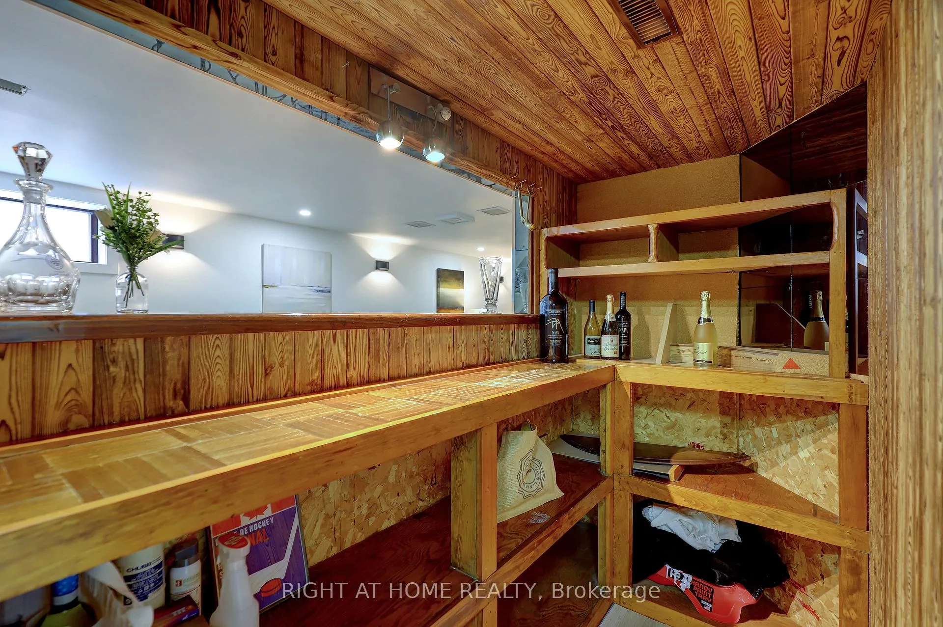Photo 23 of 56 Cynthia Road, Toronto, Rockcliffe-Smythe — HOMEH