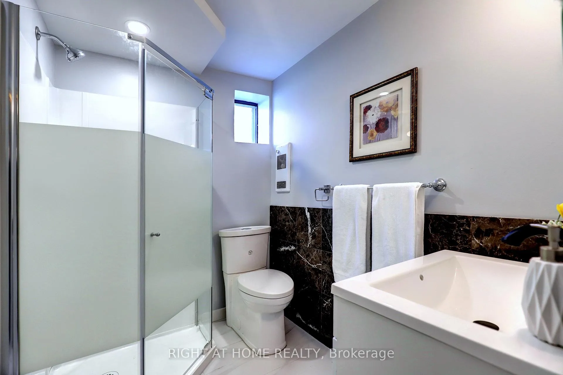Photo 24 of 56 Cynthia Road, Toronto, Rockcliffe-Smythe — HOMEH