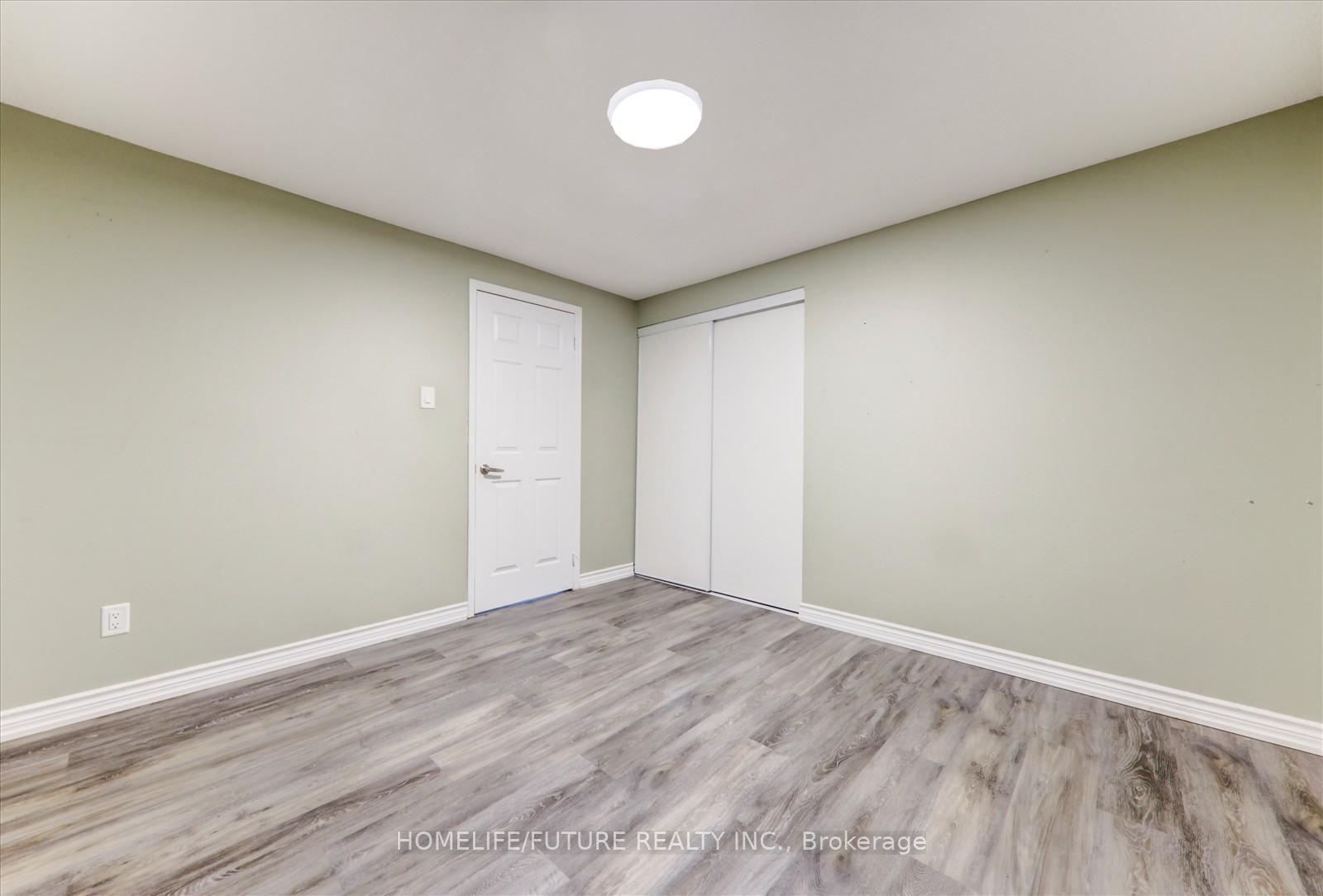 Photo 15 of 96 Mary Pearson Drive, Markham, Middlefield — HOMEH