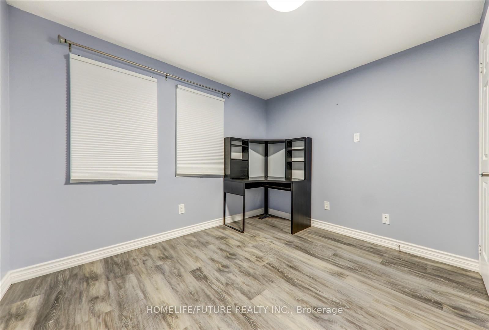 Photo 20 of 96 Mary Pearson Drive, Markham, Middlefield — HOMEH