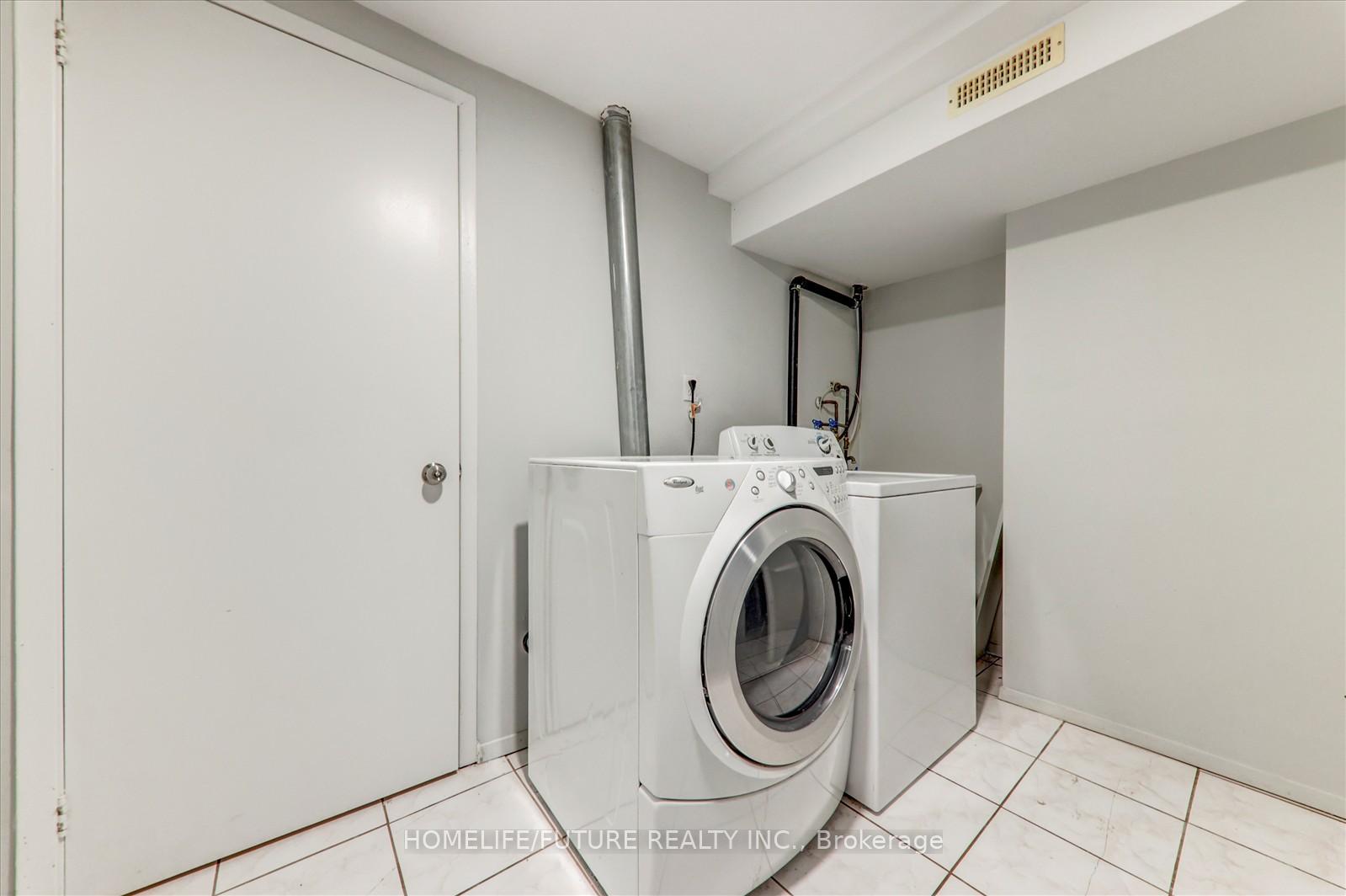 Photo 22 of 96 Mary Pearson Drive, Markham, Middlefield — HOMEH