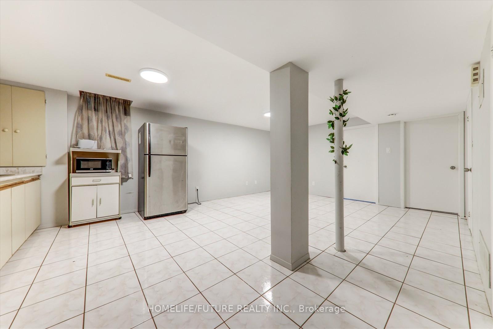 Photo 23 of 96 Mary Pearson Drive, Markham, Middlefield — HOMEH