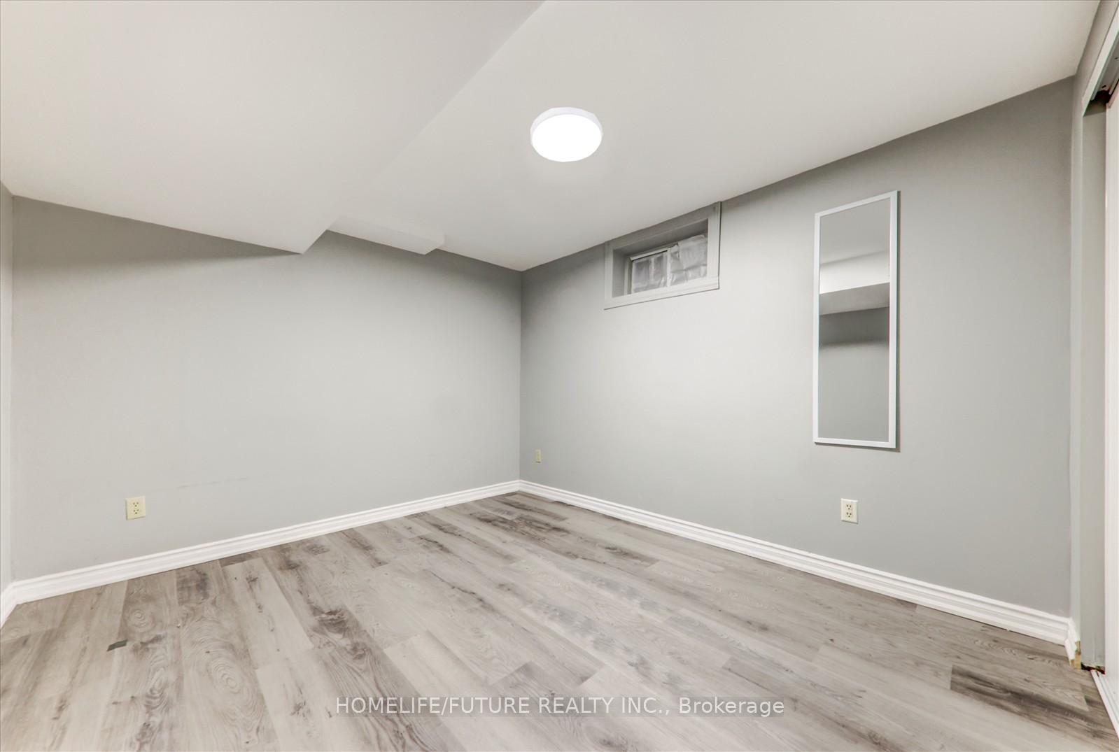 Photo 26 of 96 Mary Pearson Drive, Markham, Middlefield — HOMEH