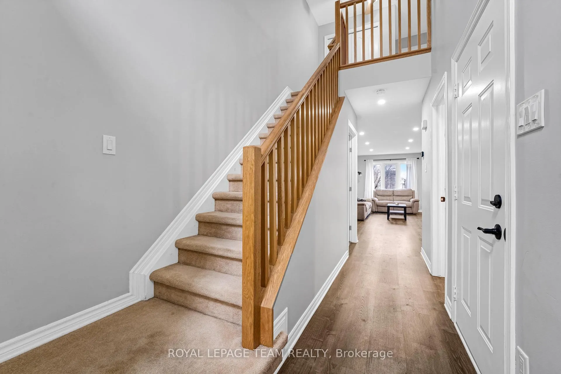 Photo 4 of 4 John Findlay Terrace, Arnprior — HOMEH