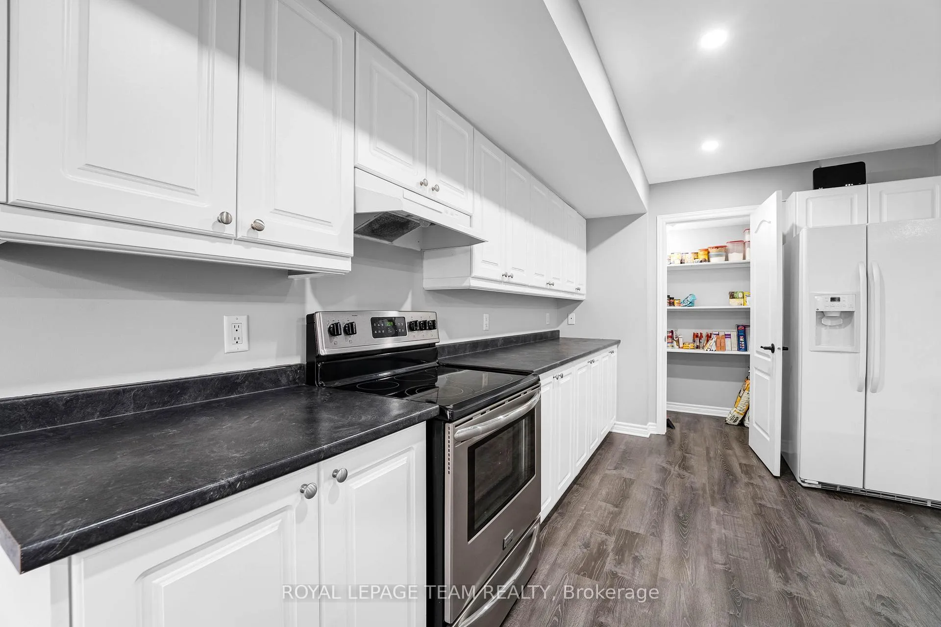 Photo 13 of 4 John Findlay Terrace, Arnprior — HOMEH