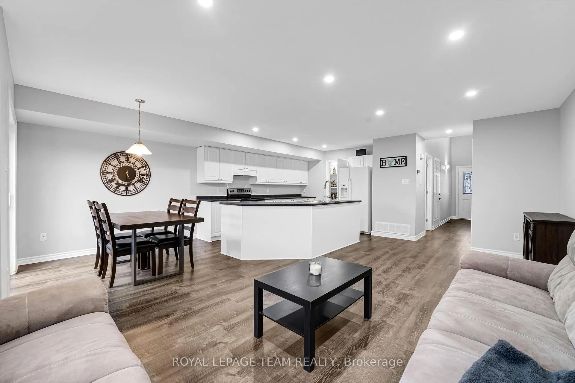 Photo 23 of 4 John Findlay Terrace, Arnprior — HOMEH