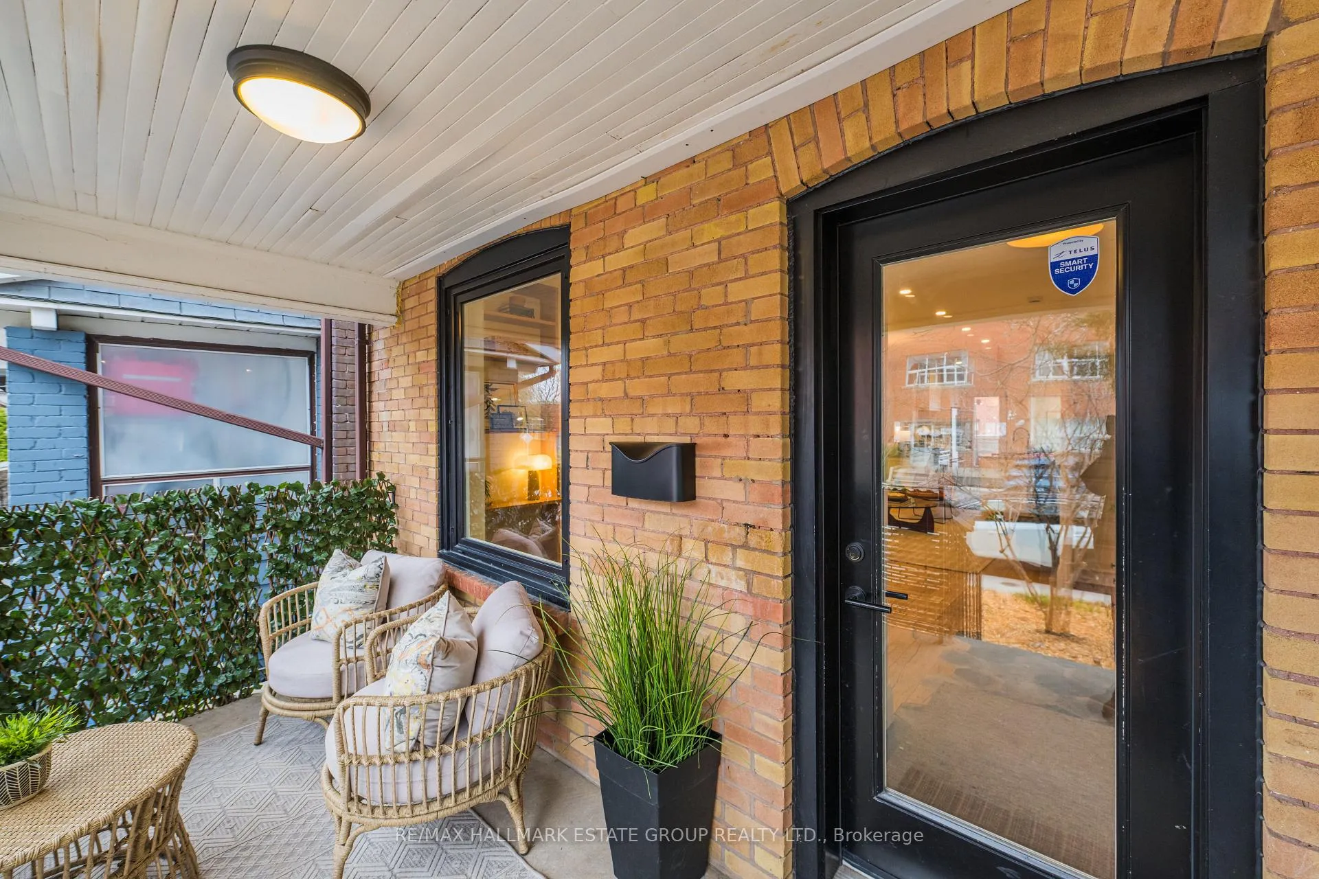 Photo 2 of 4 Adrian Avenue, Toronto, Weston-Pellam Park — HOMEH