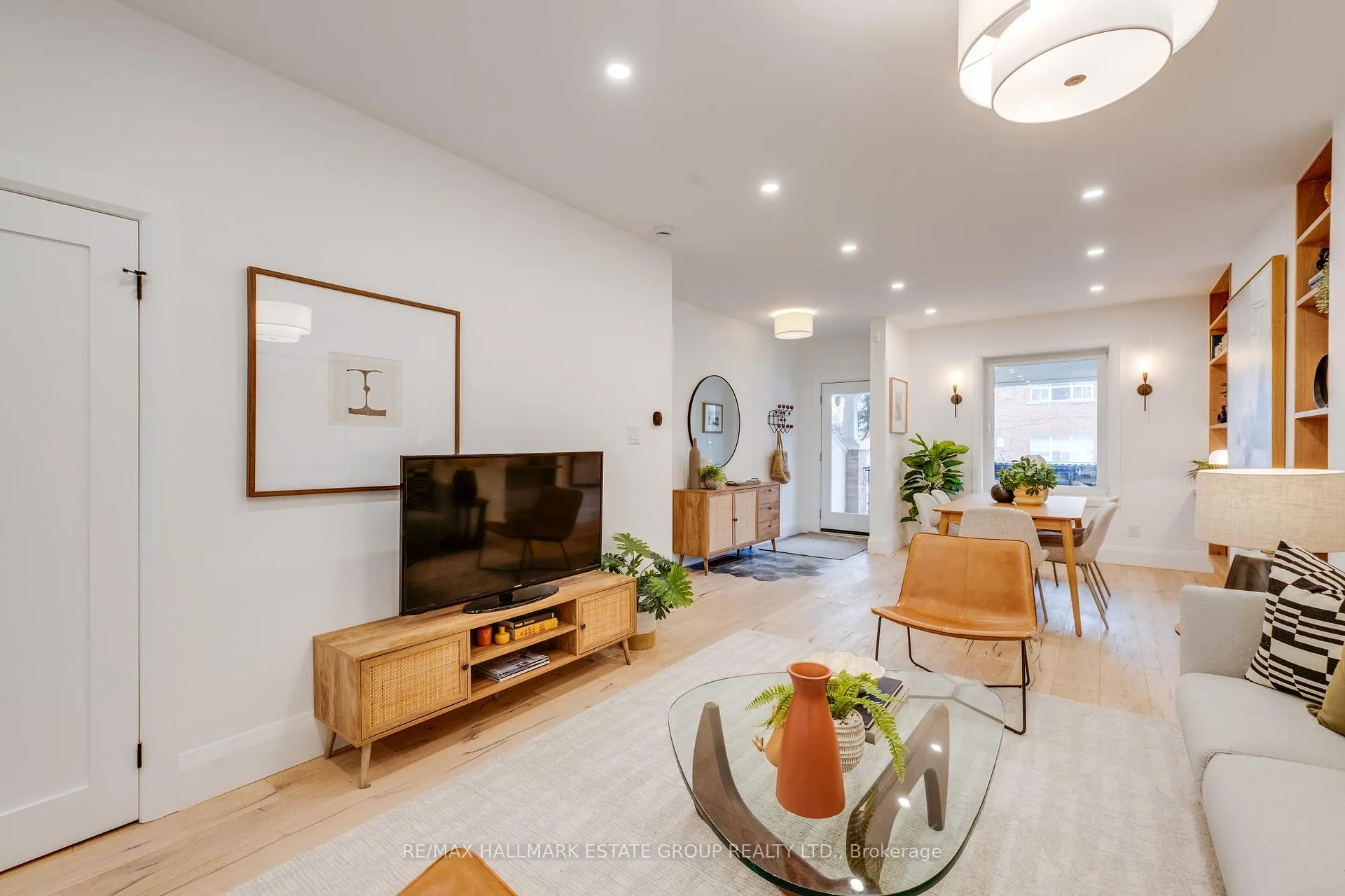 Photo 11 of 4 Adrian Avenue, Toronto, Weston-Pellam Park — HOMEH