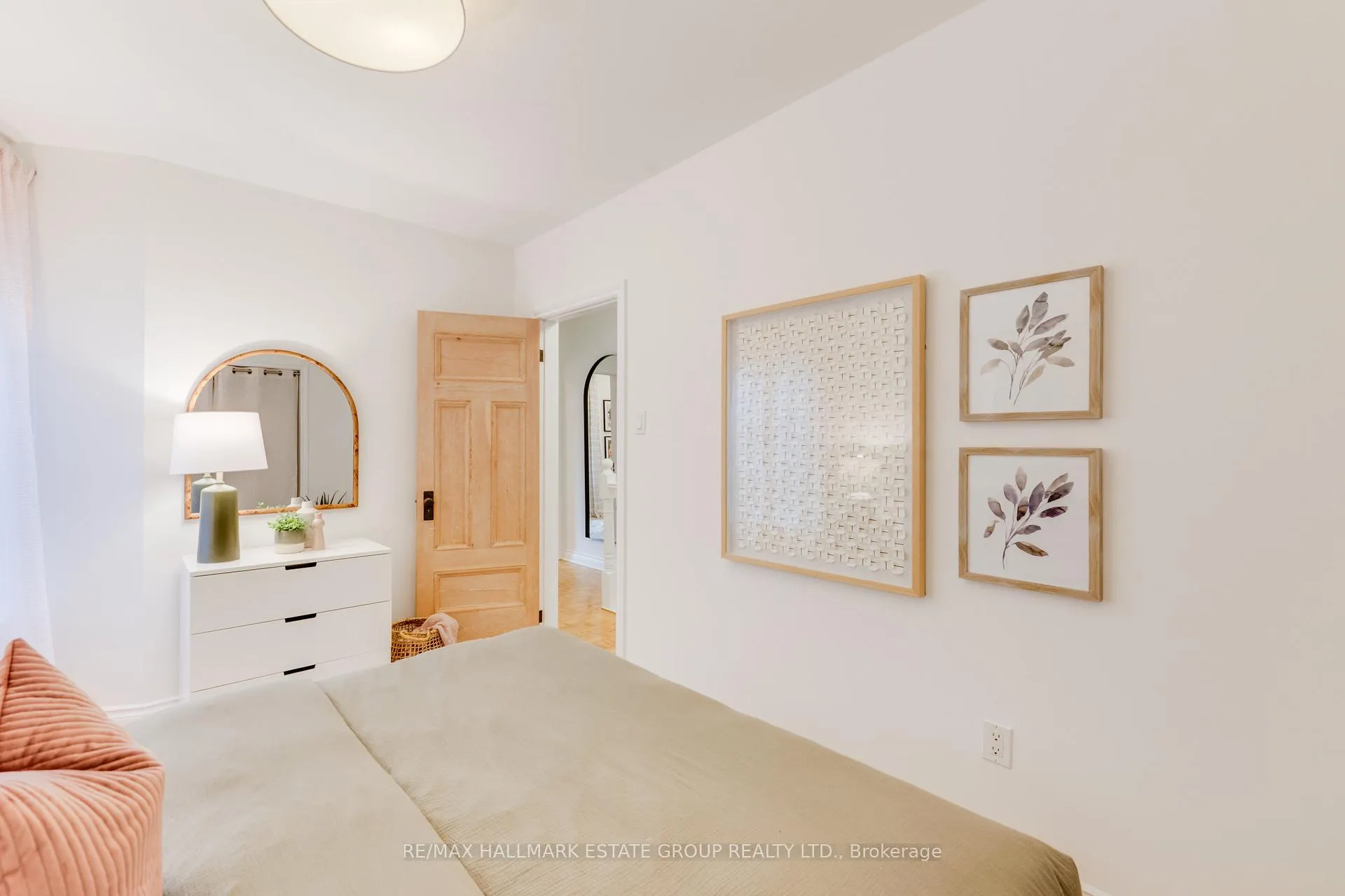 Photo 26 of 4 Adrian Avenue, Toronto, Weston-Pellam Park — HOMEH
