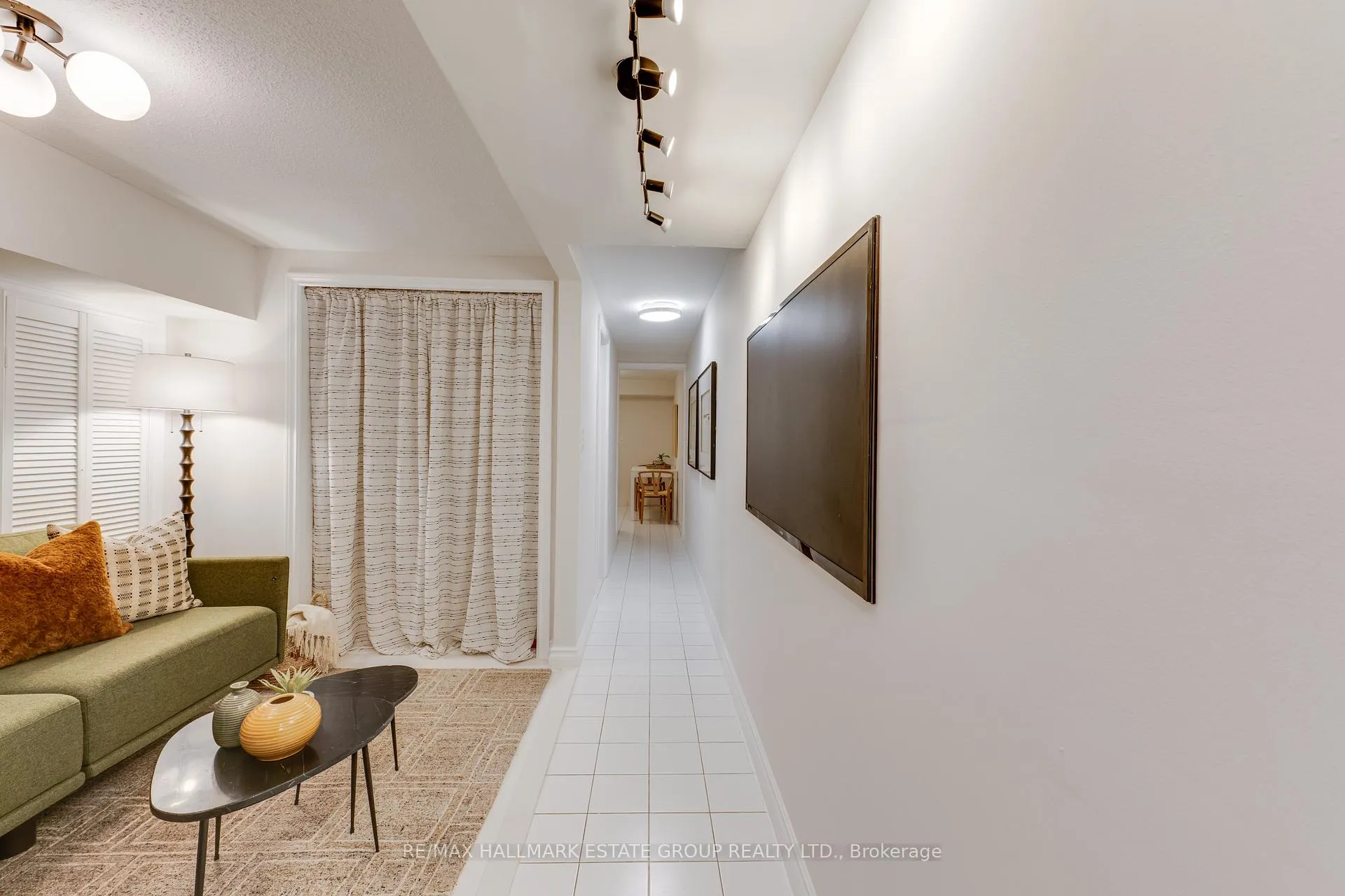 Photo 42 of 4 Adrian Avenue, Toronto, Weston-Pellam Park — HOMEH
