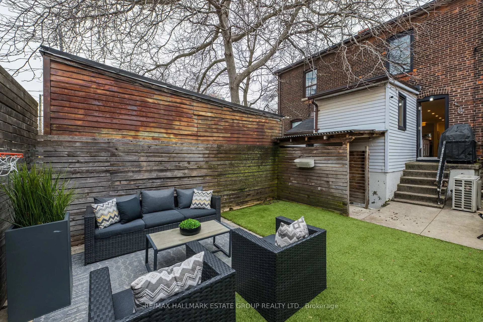 Photo 48 of 4 Adrian Avenue, Toronto, Weston-Pellam Park — HOMEH