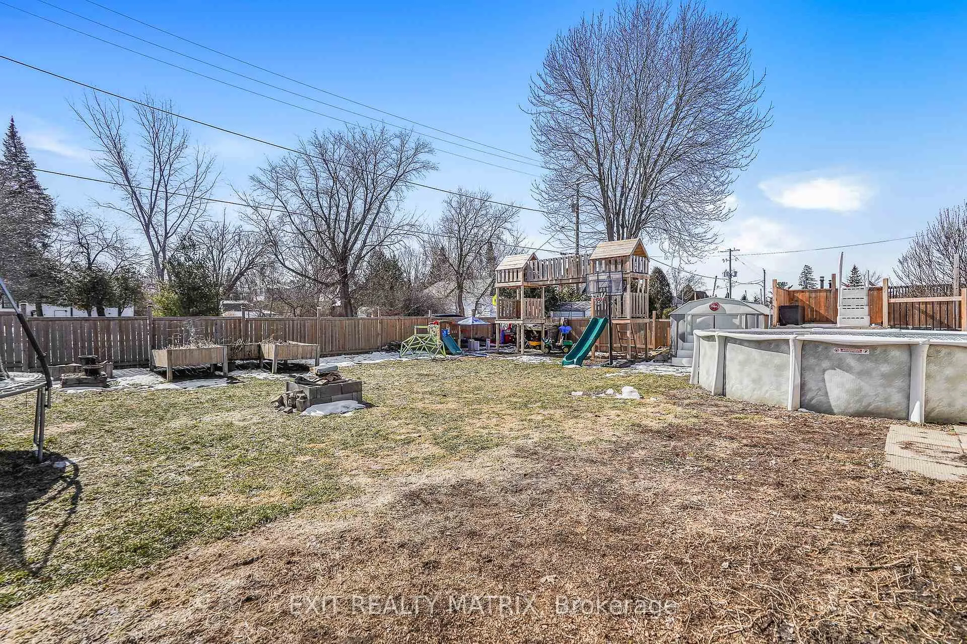 Photo 32 of 24 Main Street N, North Glengarry, Maxville — HOMEH
