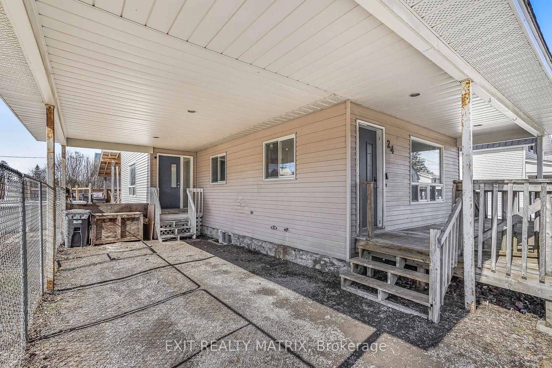 Photo 33 of 24 Main Street N, North Glengarry, Maxville — HOMEH