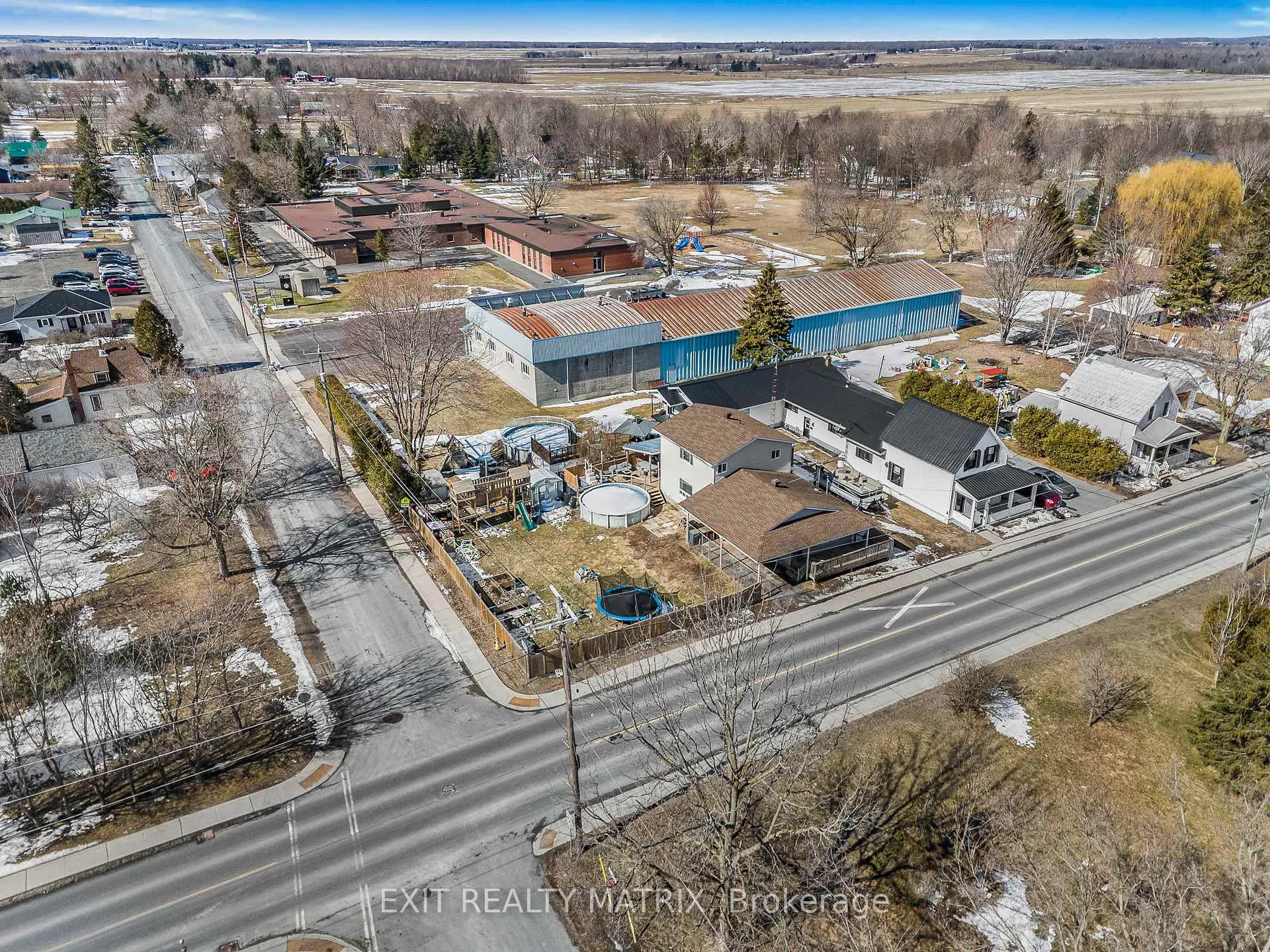Photo 36 of 24 Main Street N, North Glengarry, Maxville — HOMEH