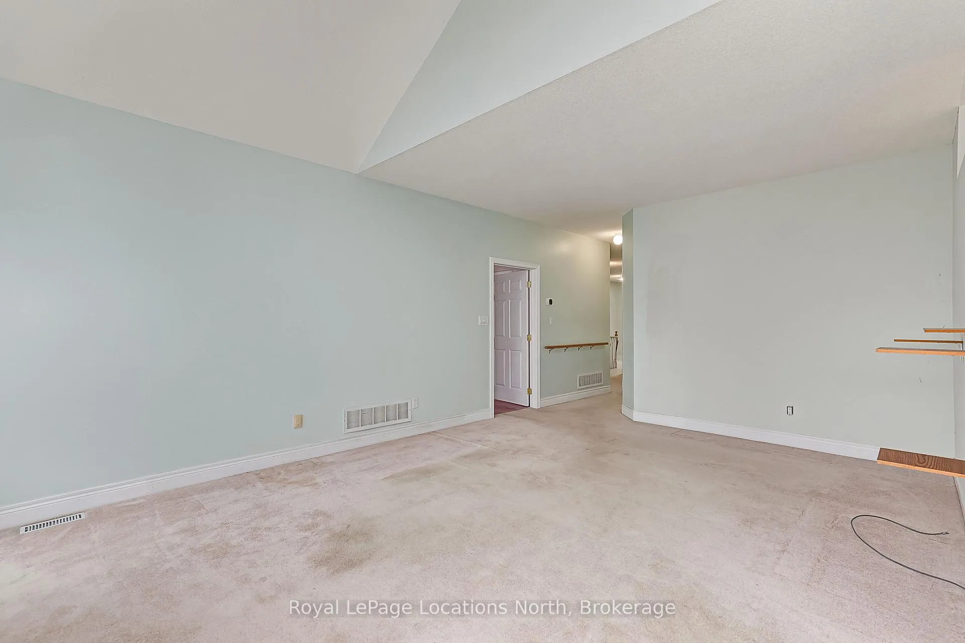 Photo 7 of 34 Callary Crescent, Collingwood — HOMEH
