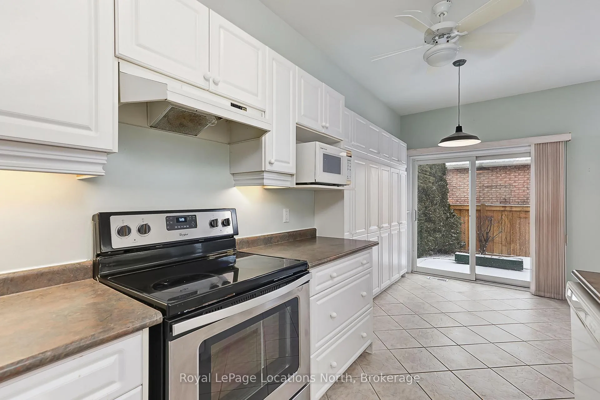 Photo 13 of 34 Callary Crescent, Collingwood — HOMEH