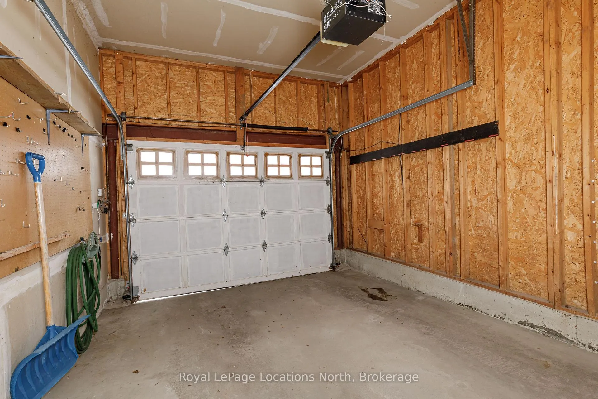 Photo 34 of 34 Callary Crescent, Collingwood — HOMEH