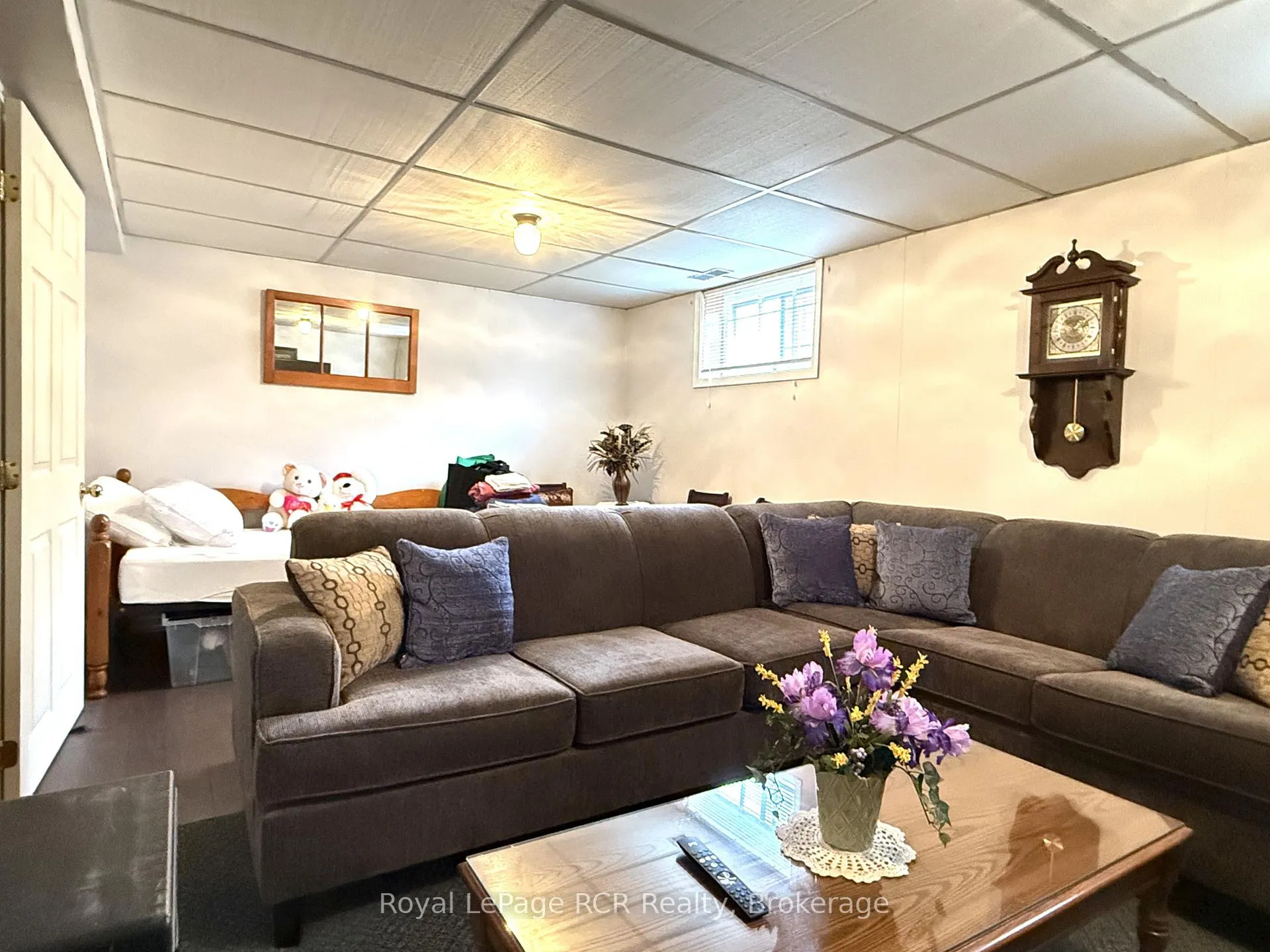 Photo 15 of 665 17th Street E, Owen Sound — HOMEH