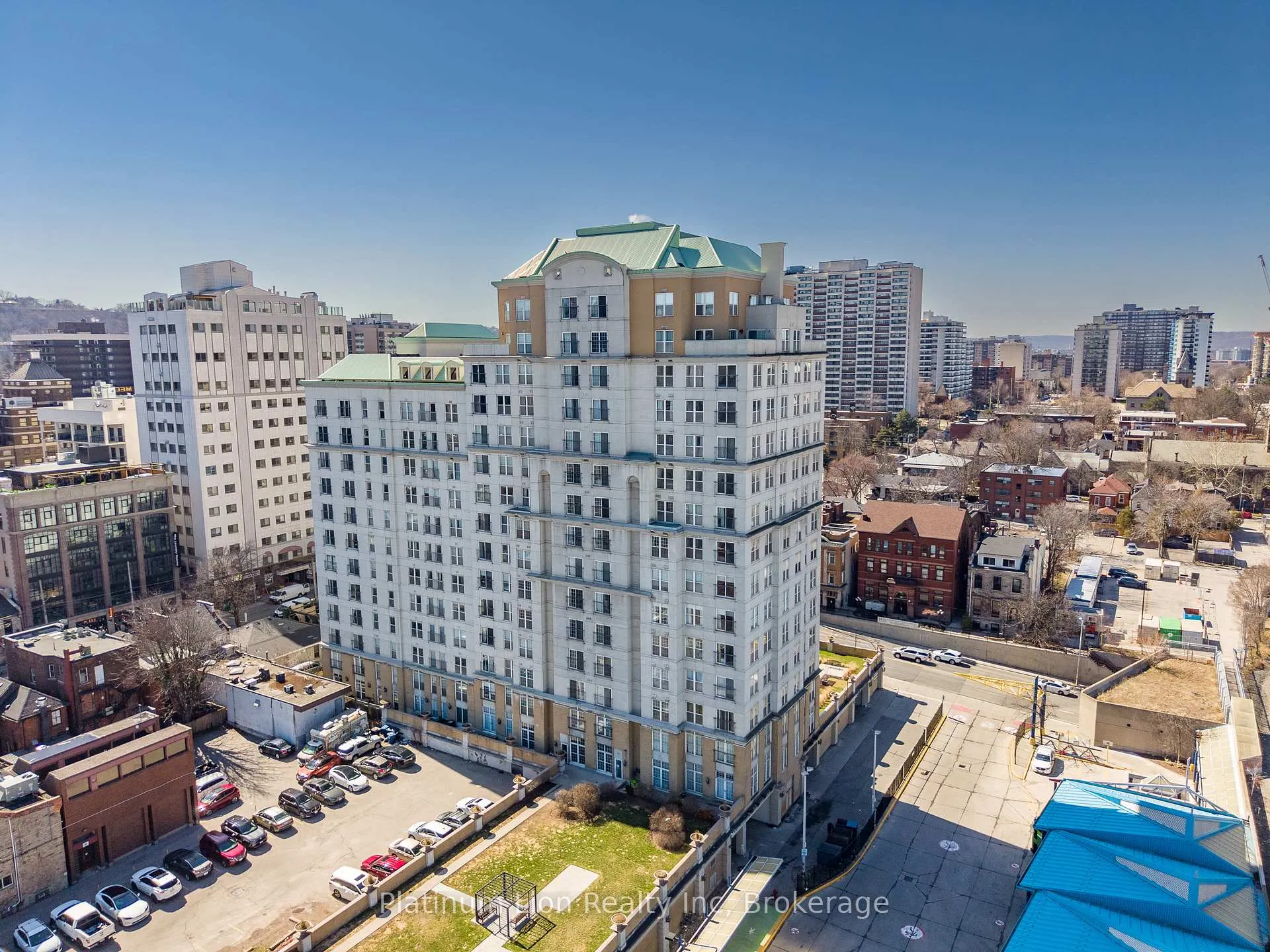 Photo 34 of Unit 910, 135 James Street S, Hamilton, Corktown — HOMEH