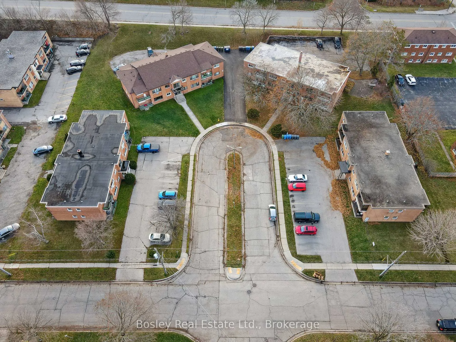 Photo 3 of Unit 2, 1 Sunnylea Crescent, Guelph, General Hospital — HOMEH