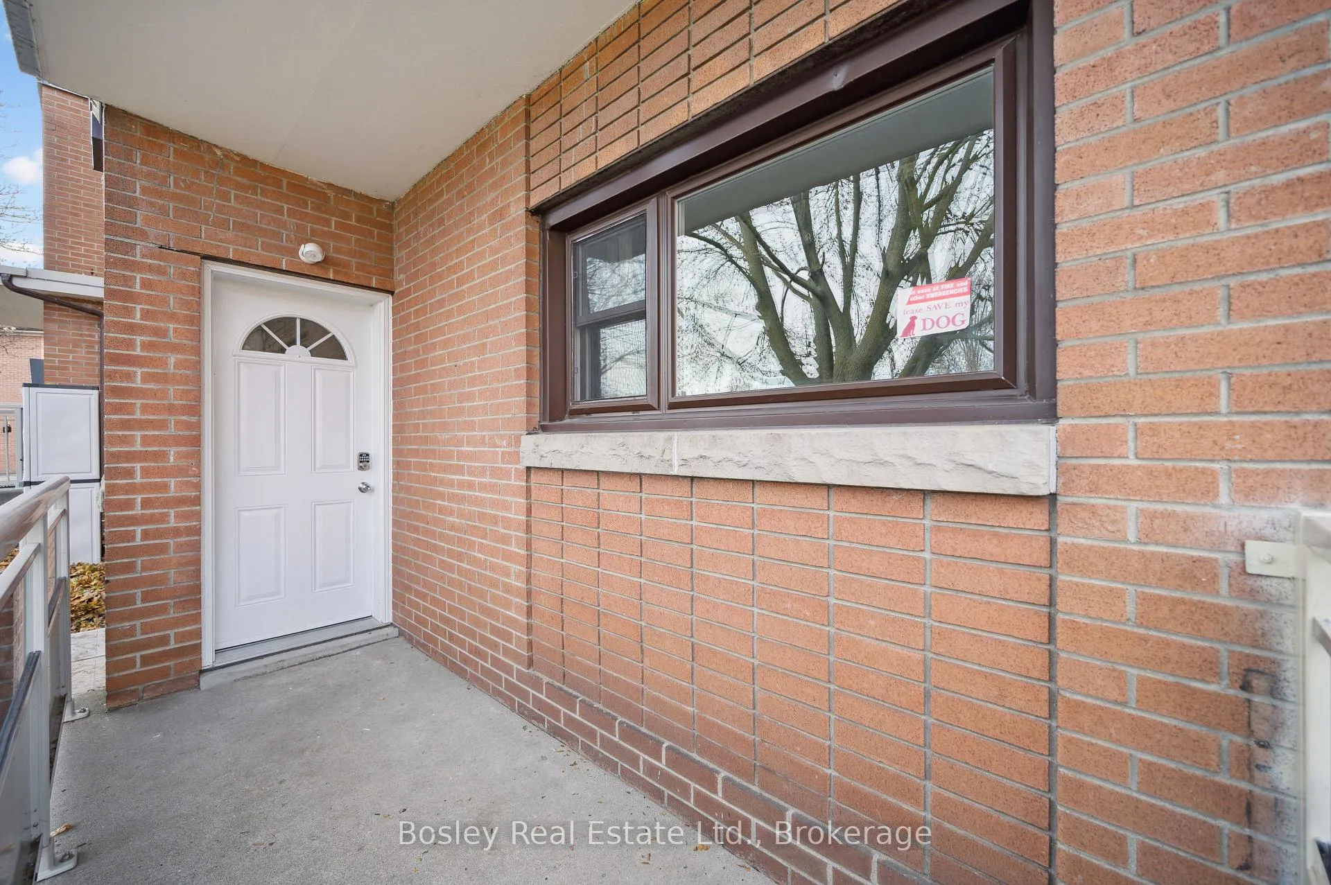 Photo 7 of Unit 2, 1 Sunnylea Crescent, Guelph, General Hospital — HOMEH