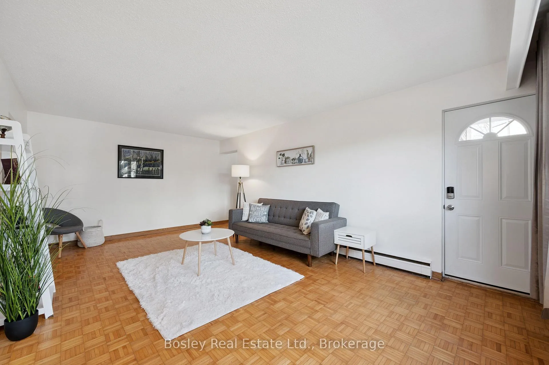 Photo 9 of Unit 2, 1 Sunnylea Crescent, Guelph, General Hospital — HOMEH