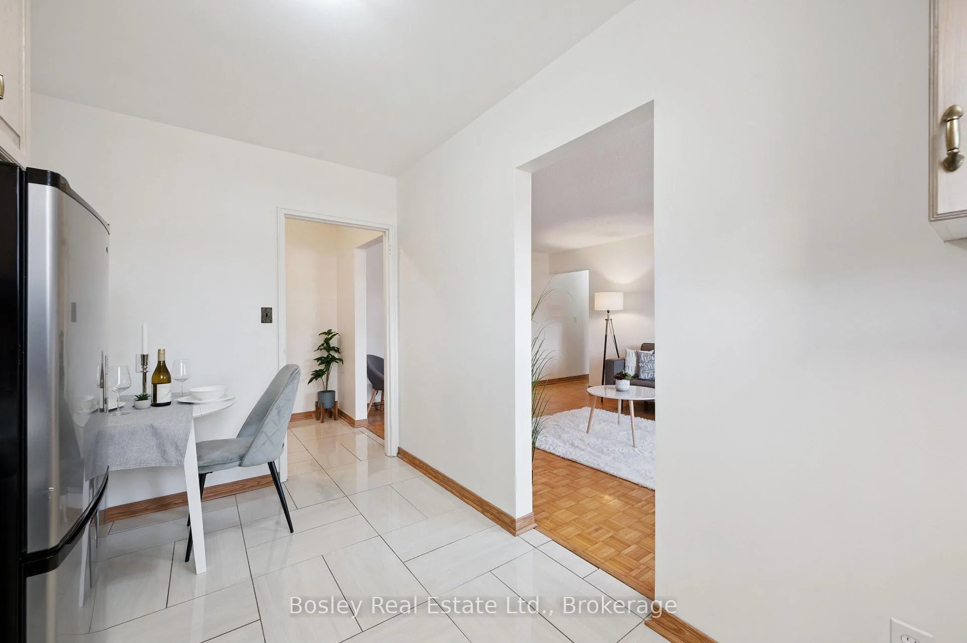 Photo 18 of Unit 2, 1 Sunnylea Crescent, Guelph, General Hospital — HOMEH