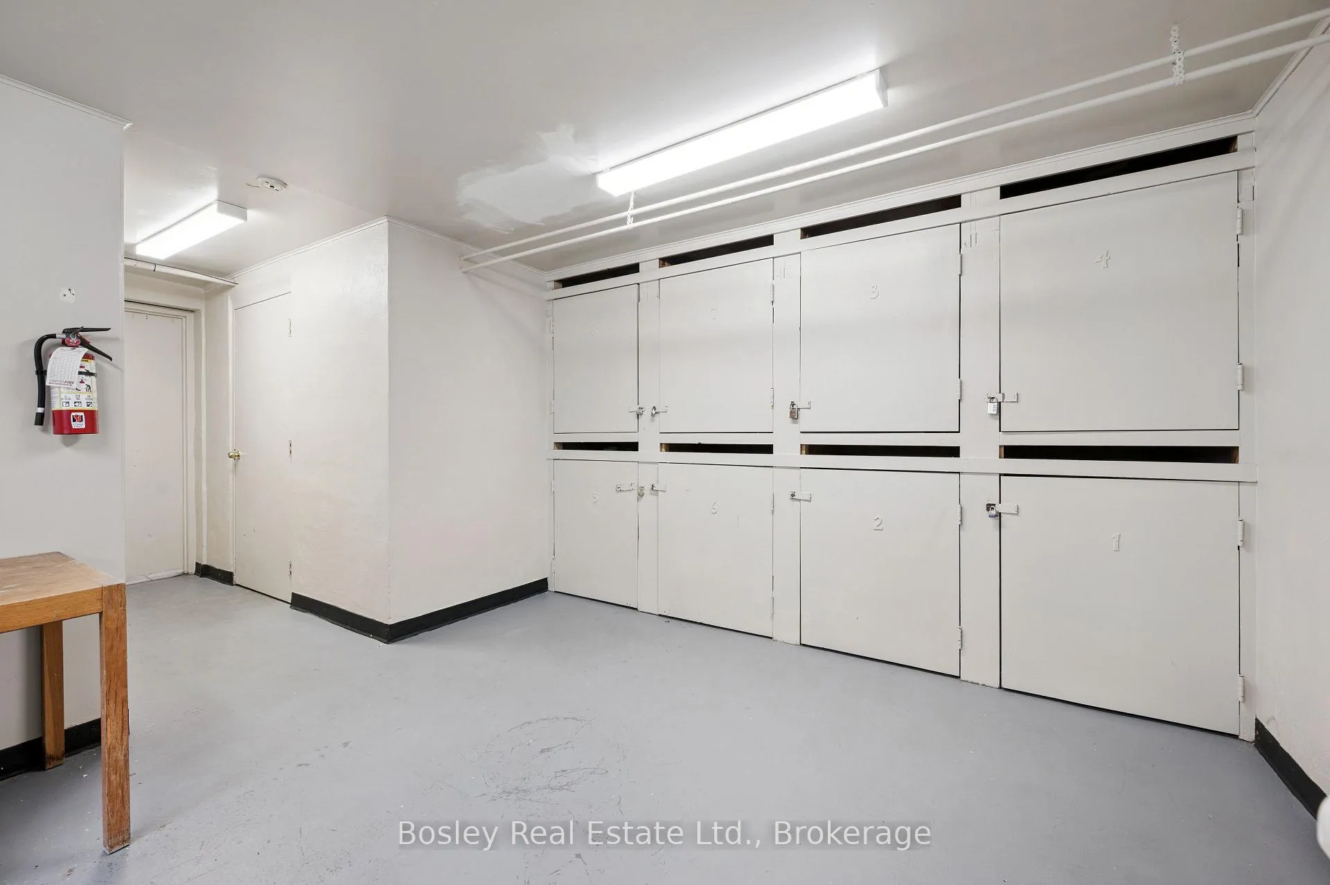 Photo 27 of Unit 2, 1 Sunnylea Crescent, Guelph, General Hospital — HOMEH