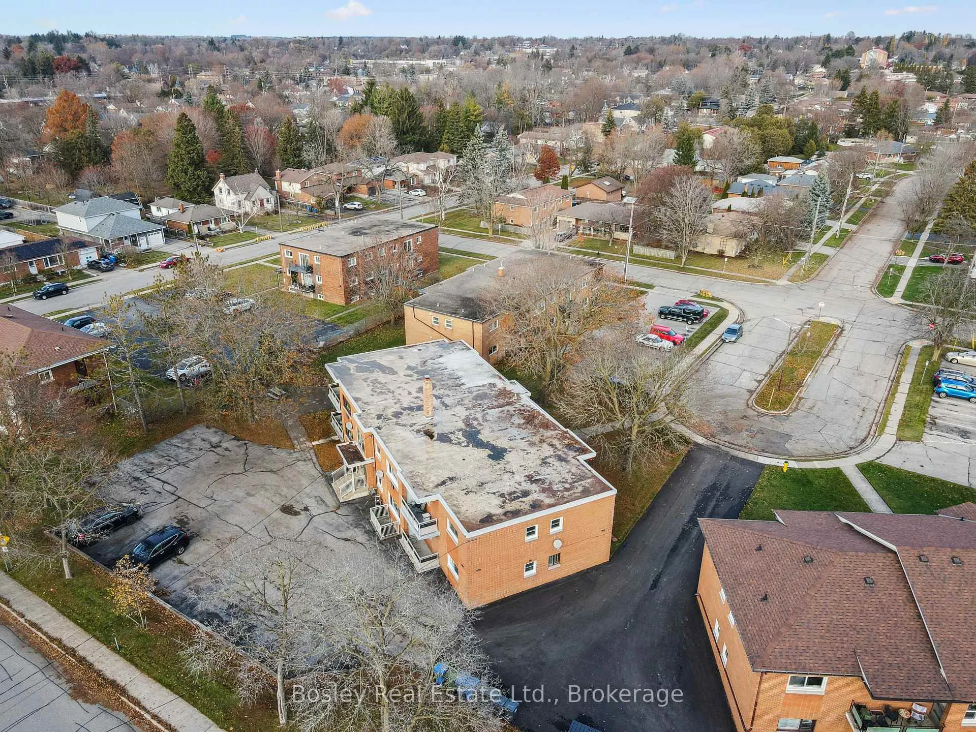 Photo 35 of Unit 2, 1 Sunnylea Crescent, Guelph, General Hospital — HOMEH