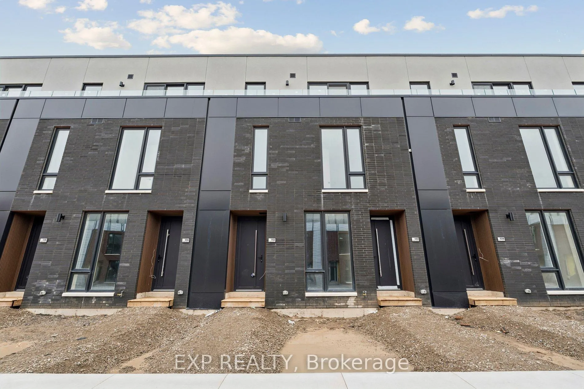 Photo 1 of 112 Everett Common, St. Catharines, Oakdale — HOMEH
