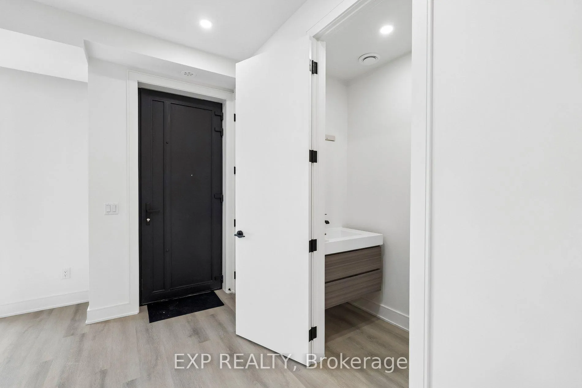 Photo 14 of 112 Everett Common, St. Catharines, Oakdale — HOMEH