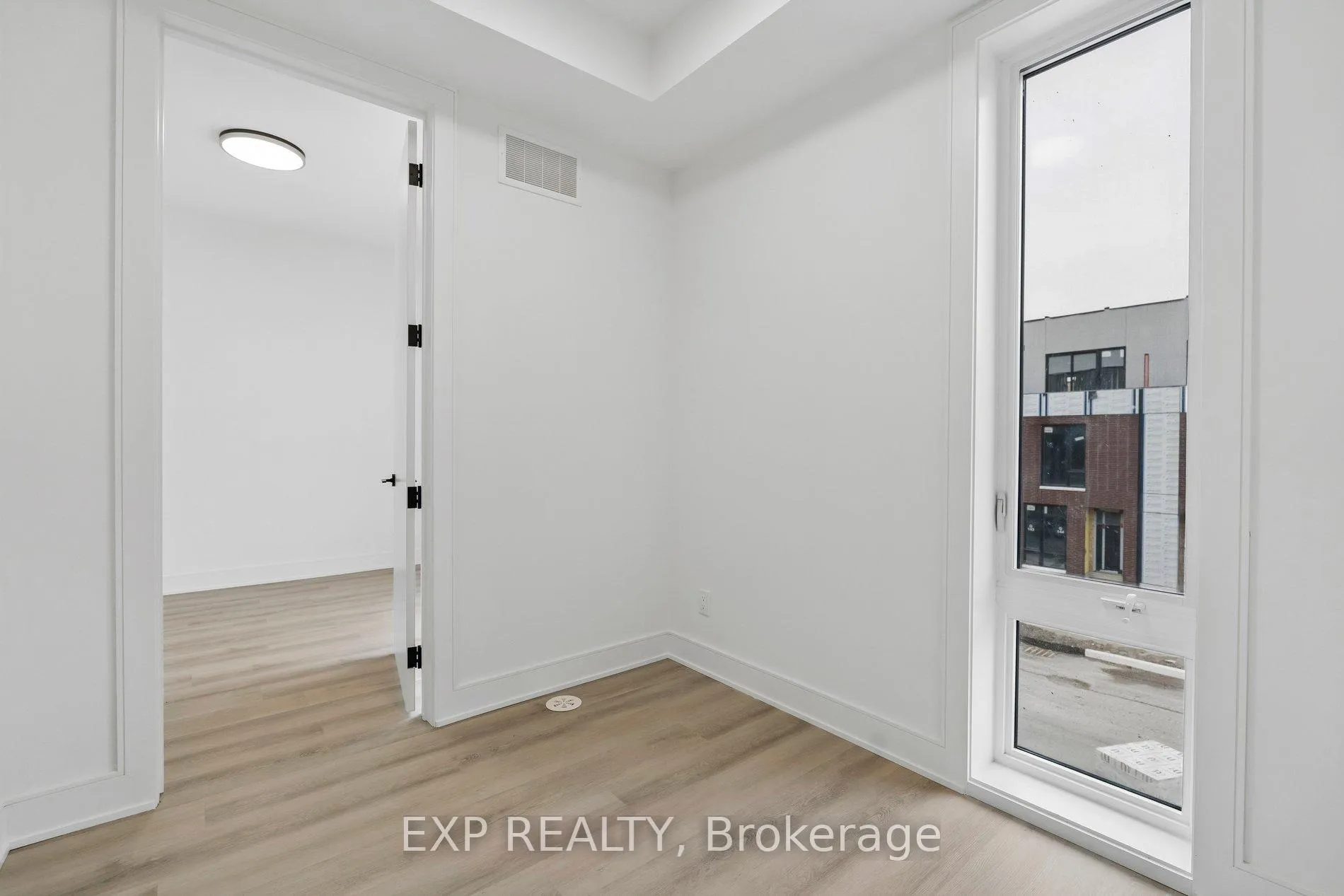 Photo 17 of 112 Everett Common, St. Catharines, Oakdale — HOMEH