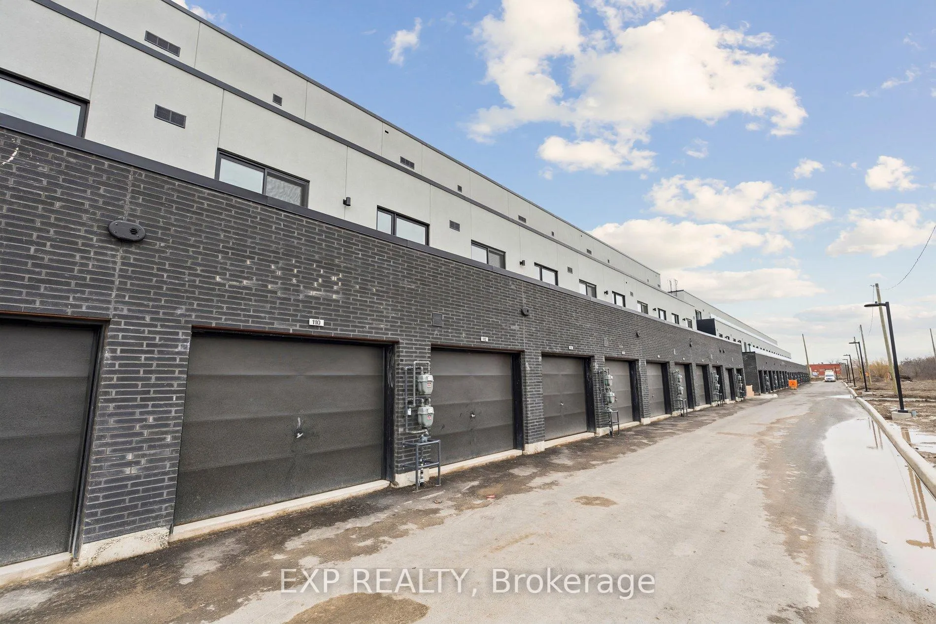 Photo 26 of 112 Everett Common, St. Catharines, Oakdale — HOMEH