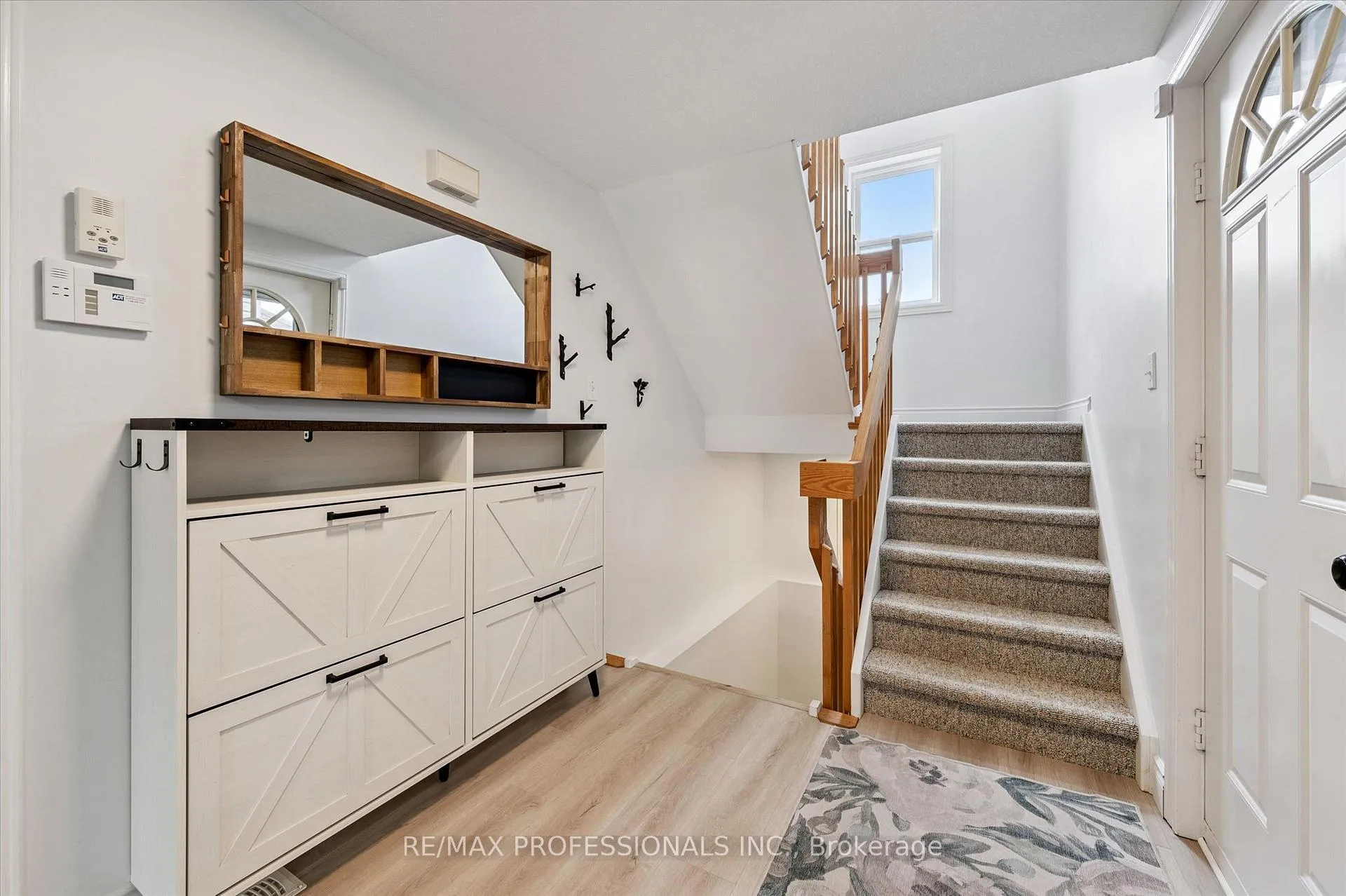 Photo 17 of 6 Orchid Crescent, Kitchener — HOMEH
