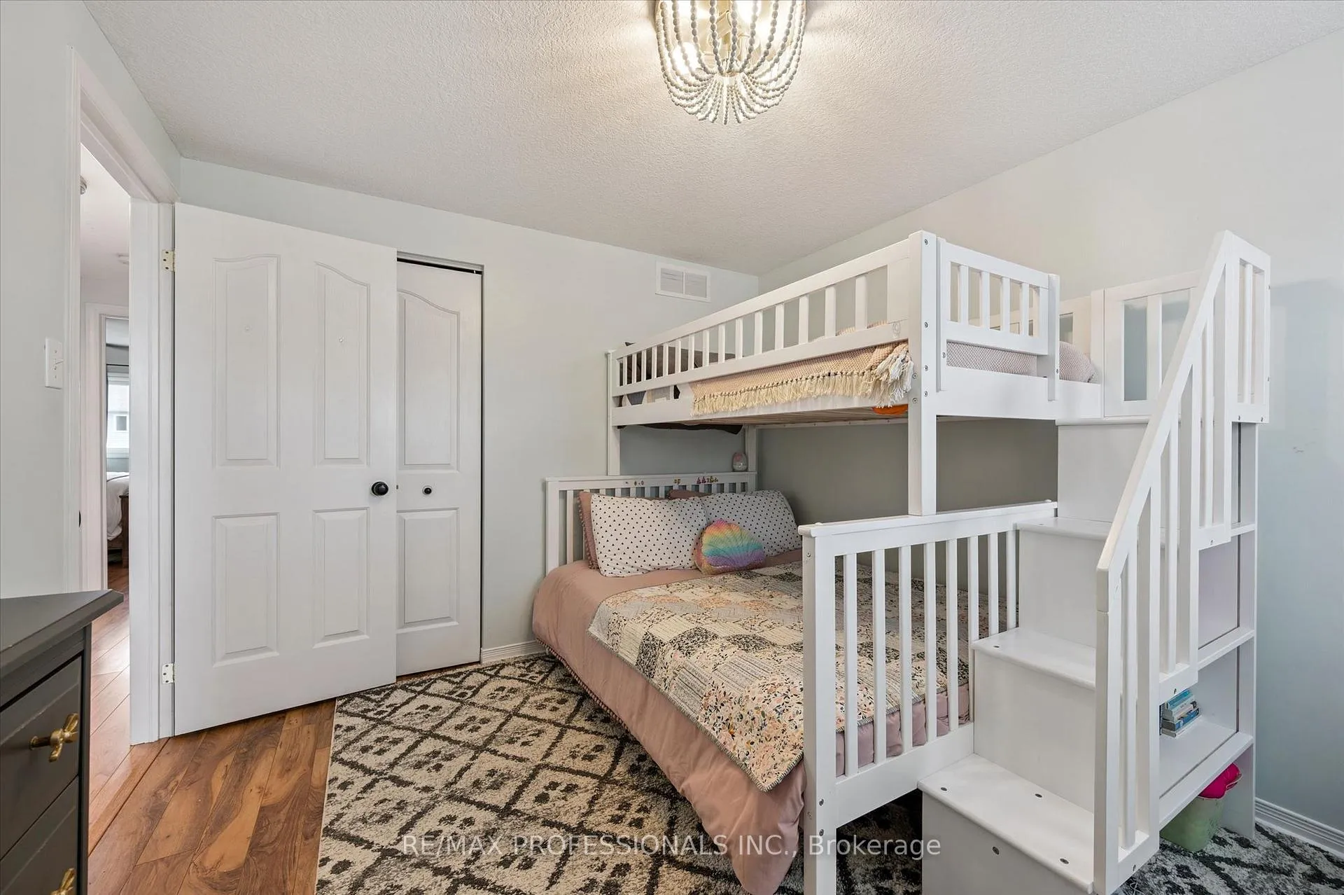 Photo 19 of 6 Orchid Crescent, Kitchener — HOMEH