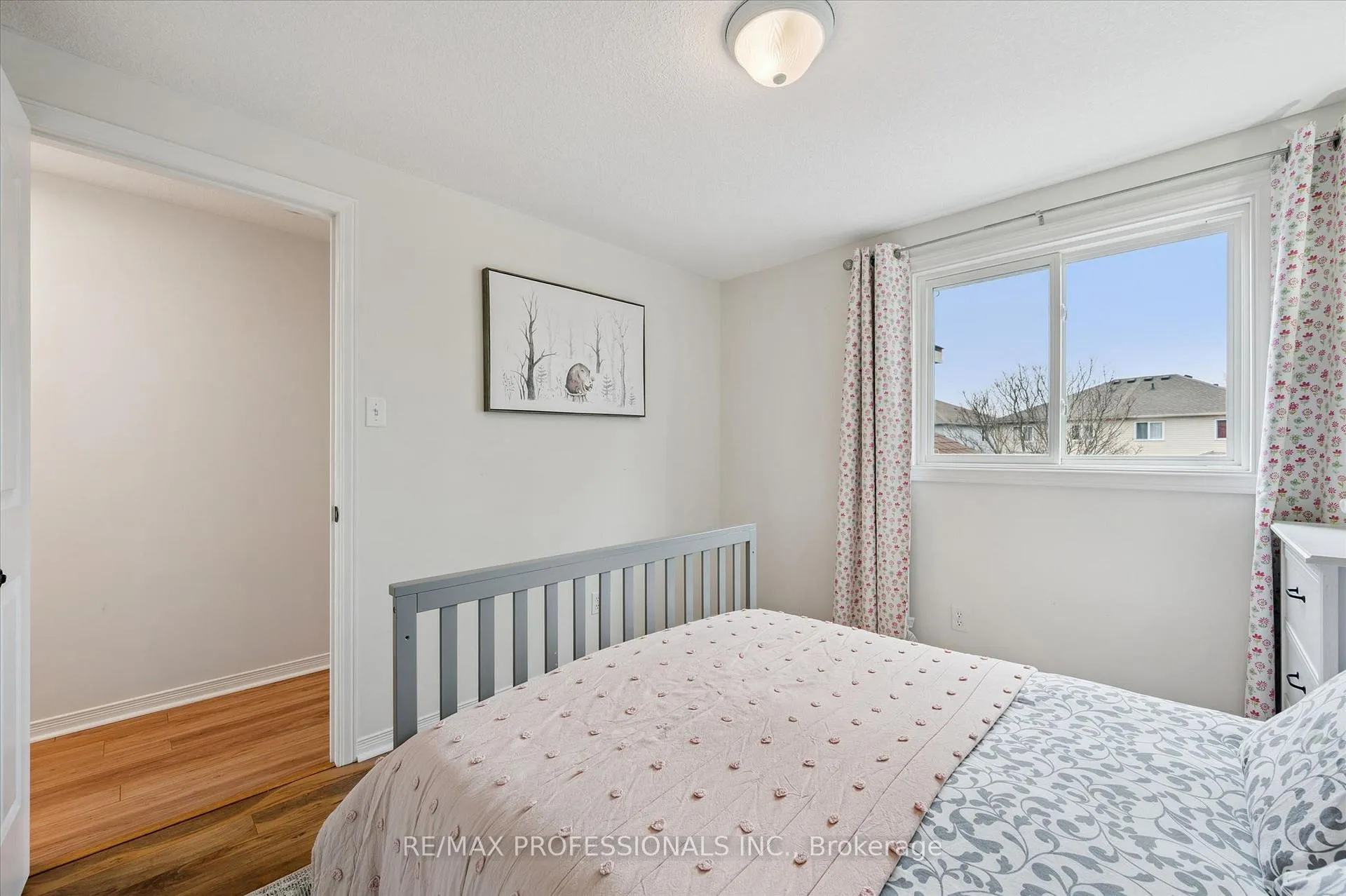 Photo 23 of 6 Orchid Crescent, Kitchener — HOMEH