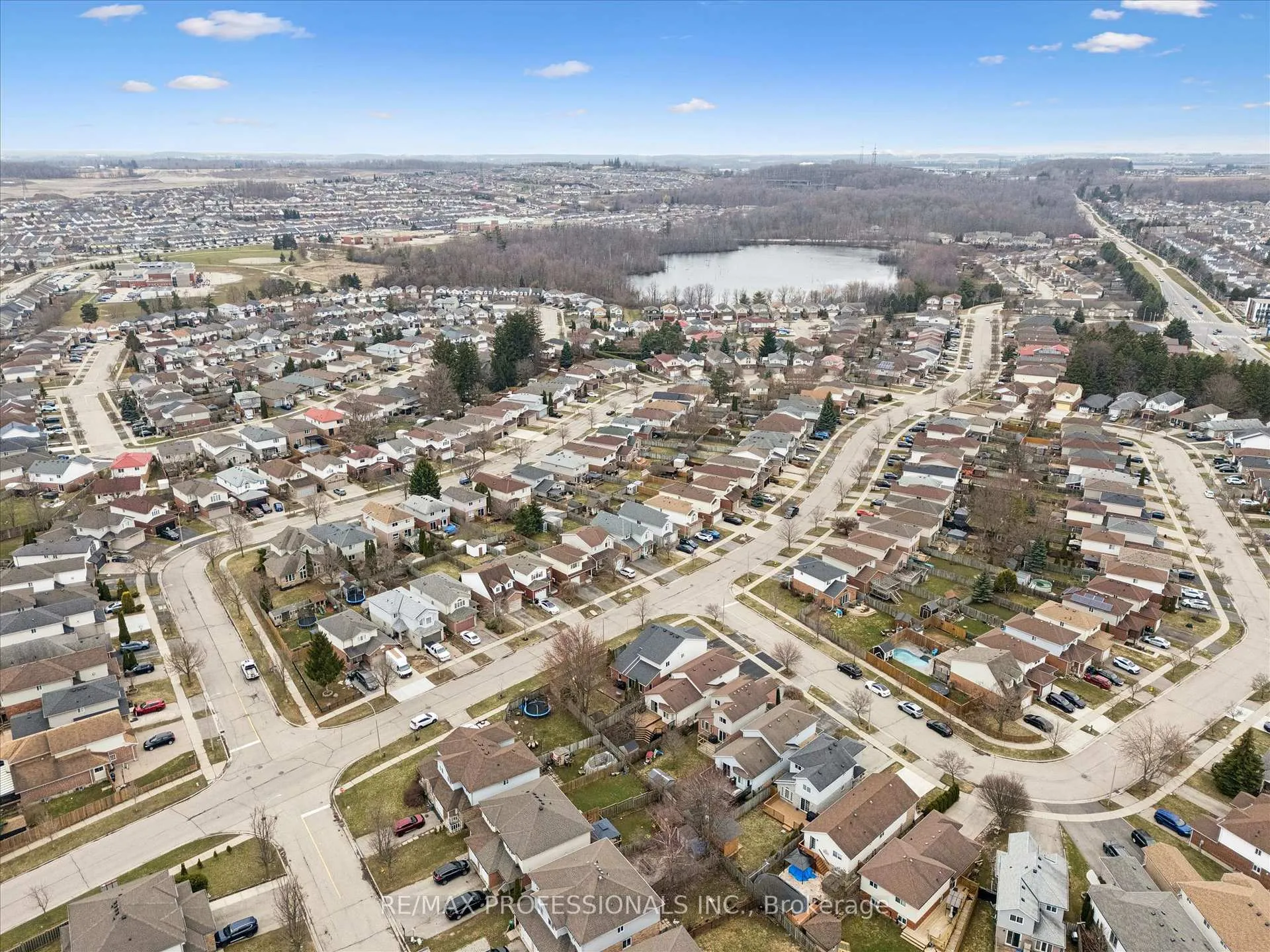 Photo 39 of 6 Orchid Crescent, Kitchener — HOMEH
